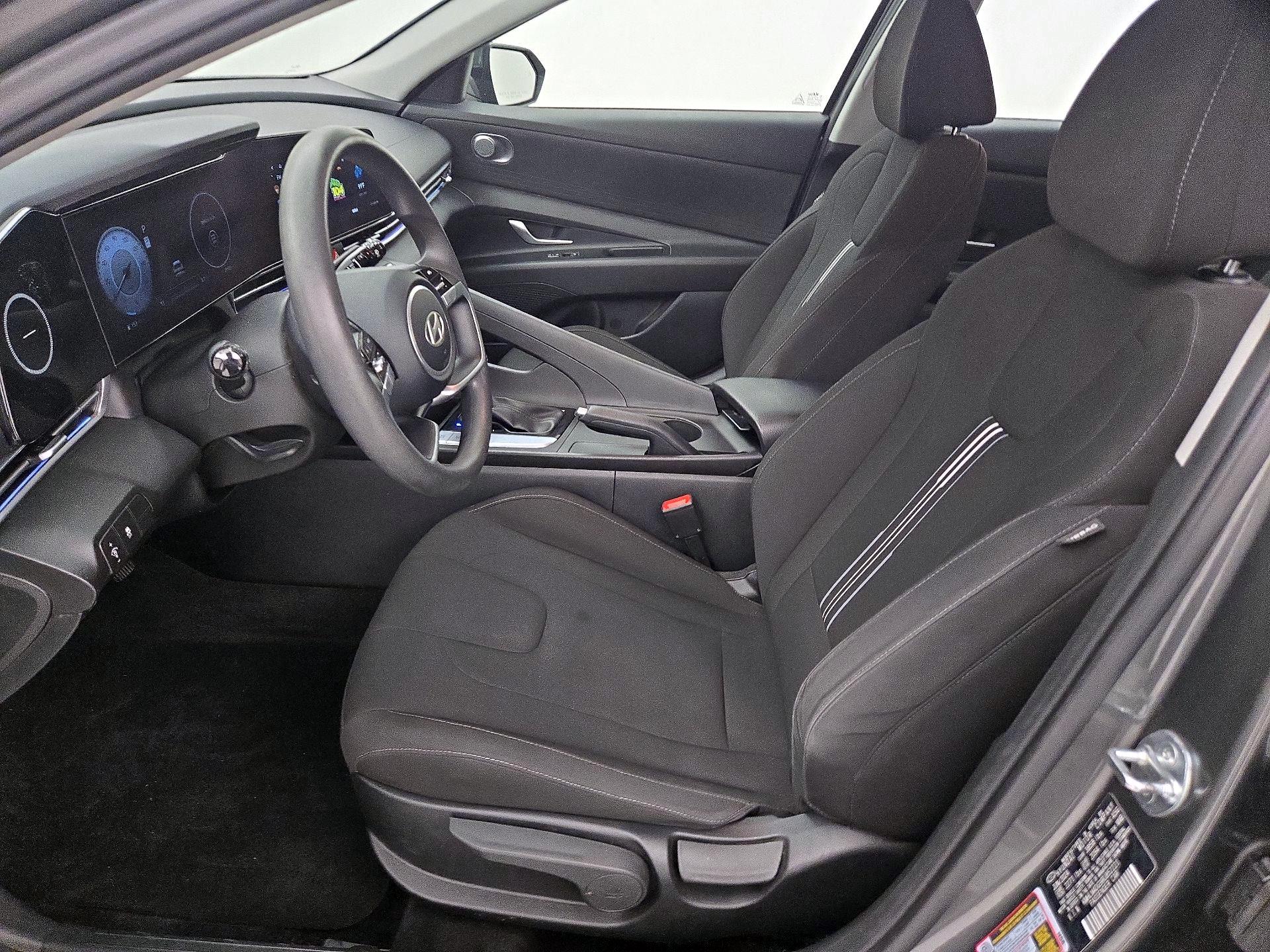 Thumbnail: 2024 Hyundai Elantra - 11