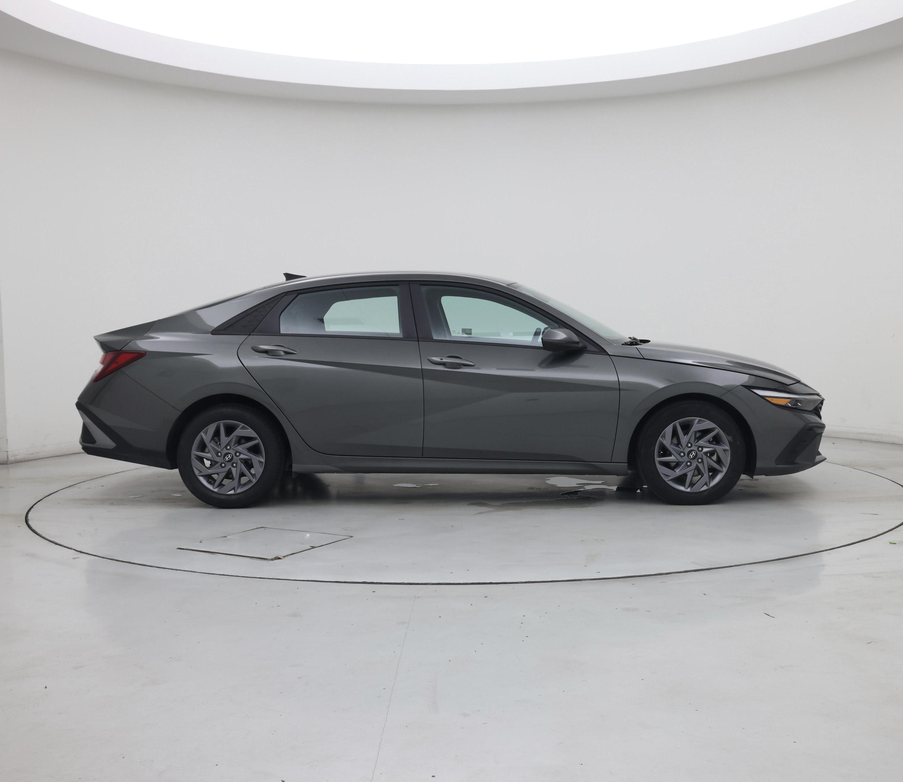 Thumbnail: 2024 Hyundai Elantra - 7