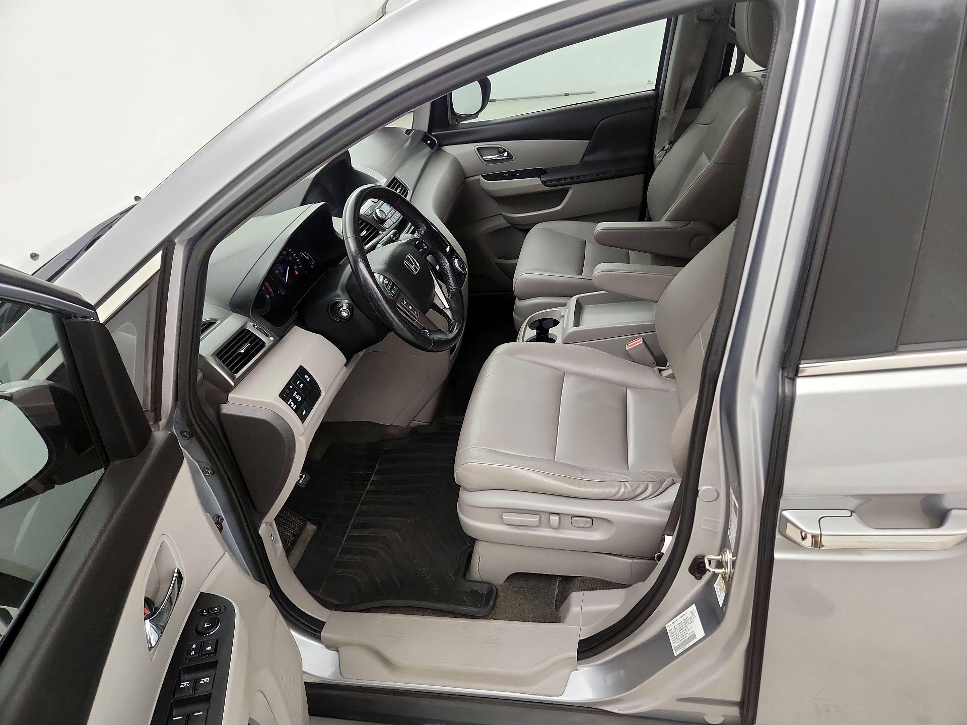 Thumbnail: 2017 Honda Odyssey - 11