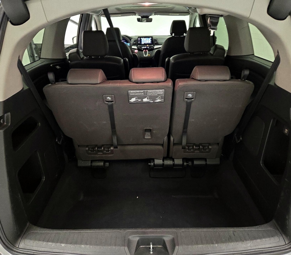 Trunk/Cargo (Seats Up)