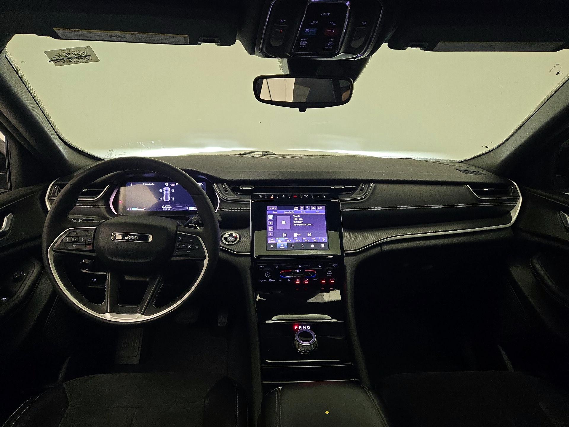 Thumbnail: 2023 Jeep Grand Cherokee - 9