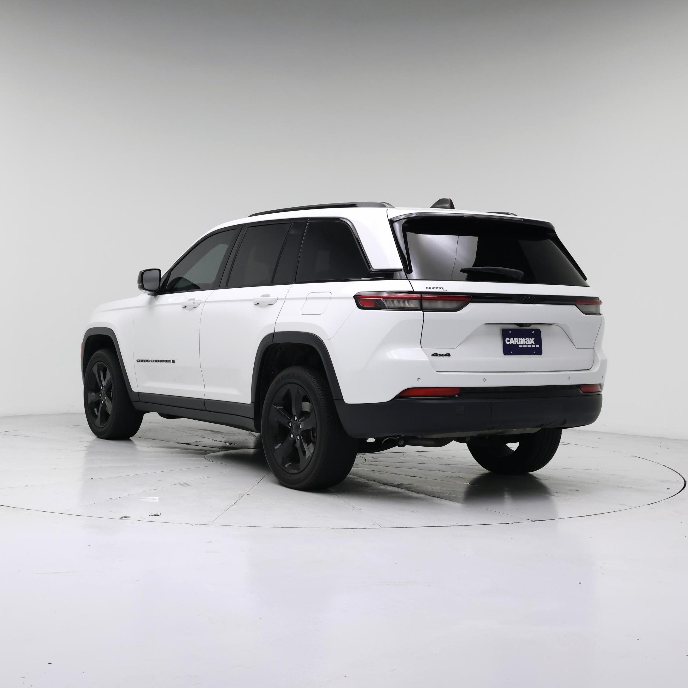 Thumbnail: 2023 Jeep Grand Cherokee - 2