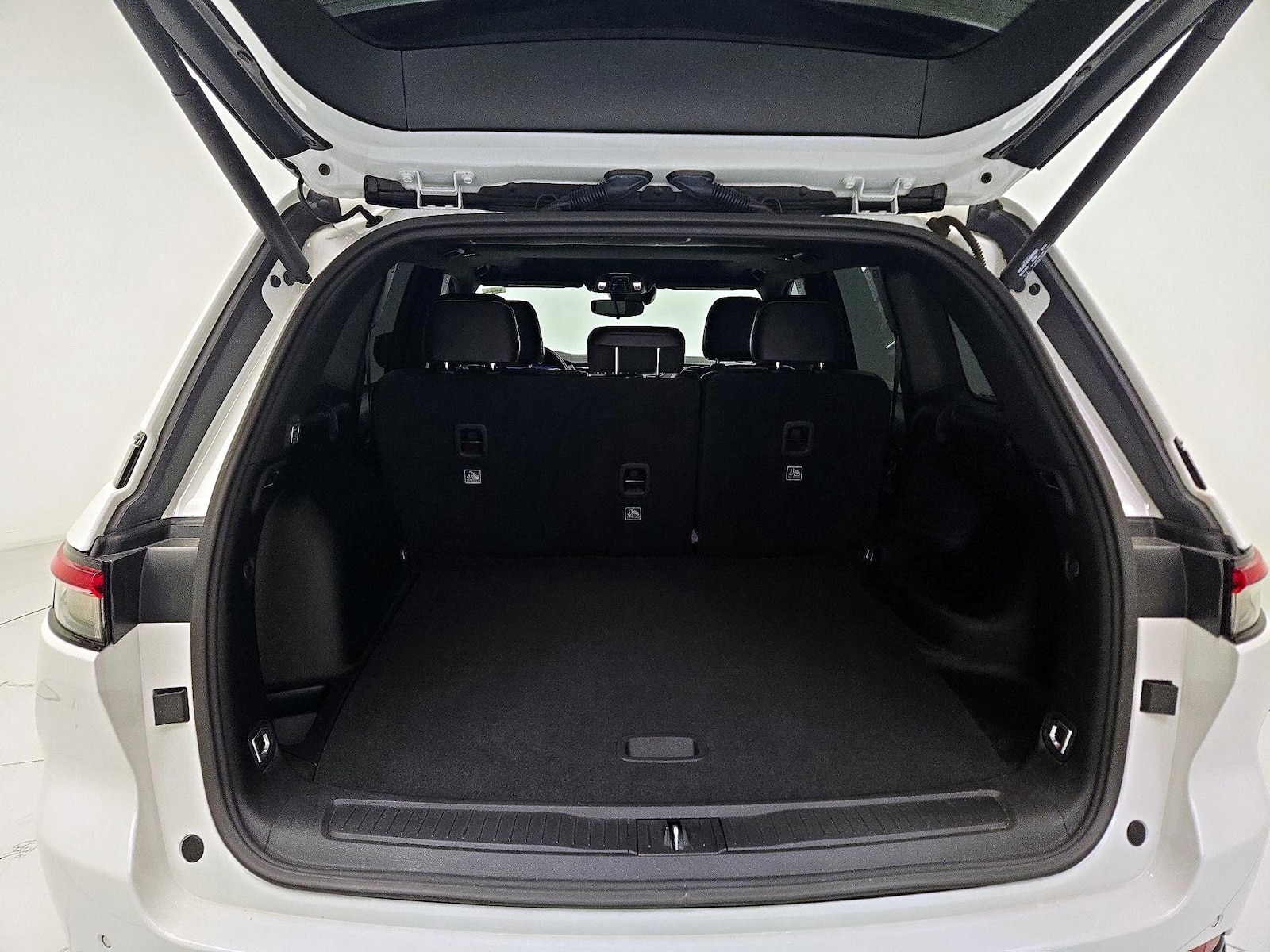 2023 Jeep Grand Cherokee Altitude - Photo 22