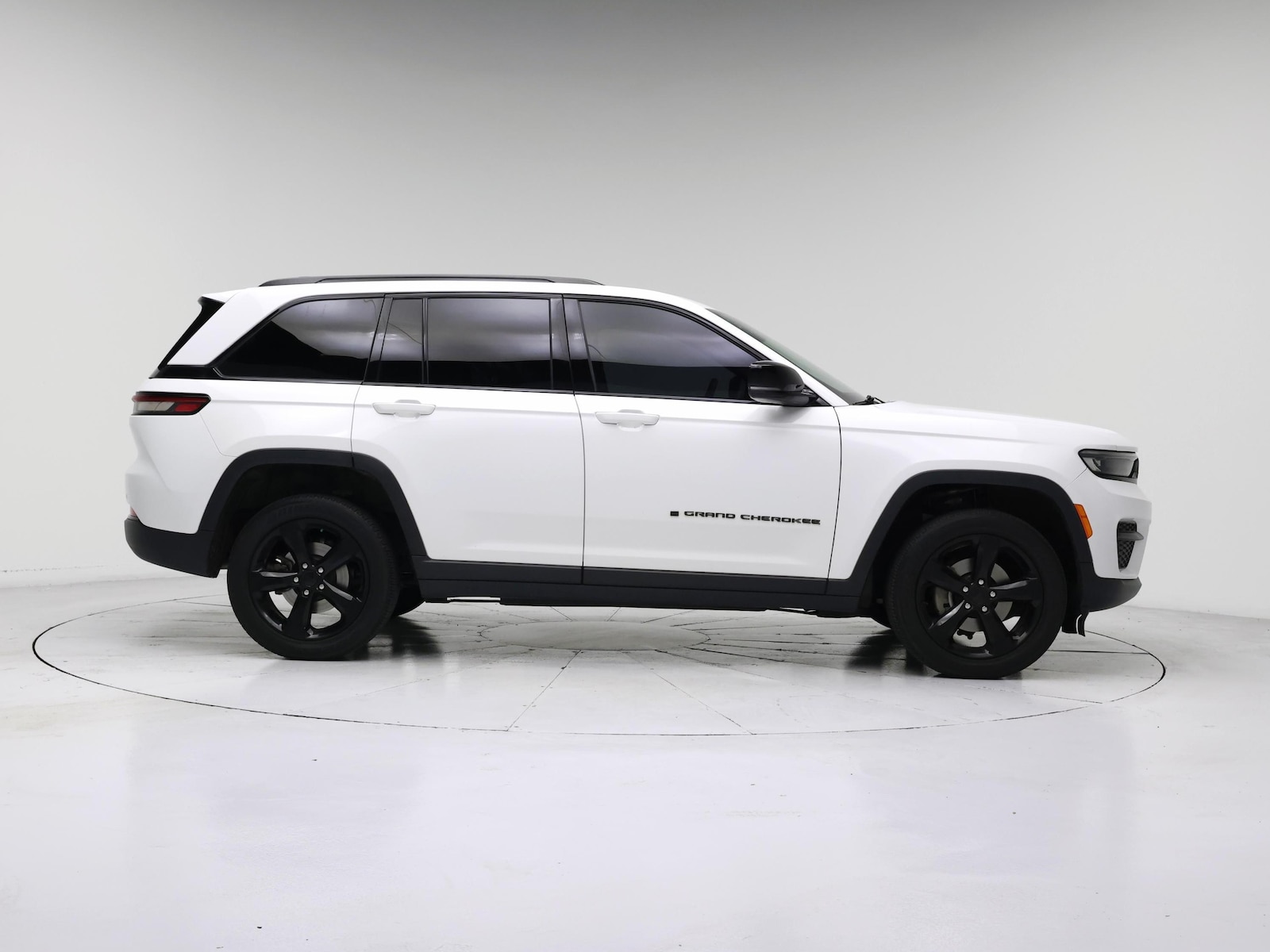 2023 Jeep Grand Cherokee Altitude - Photo 8