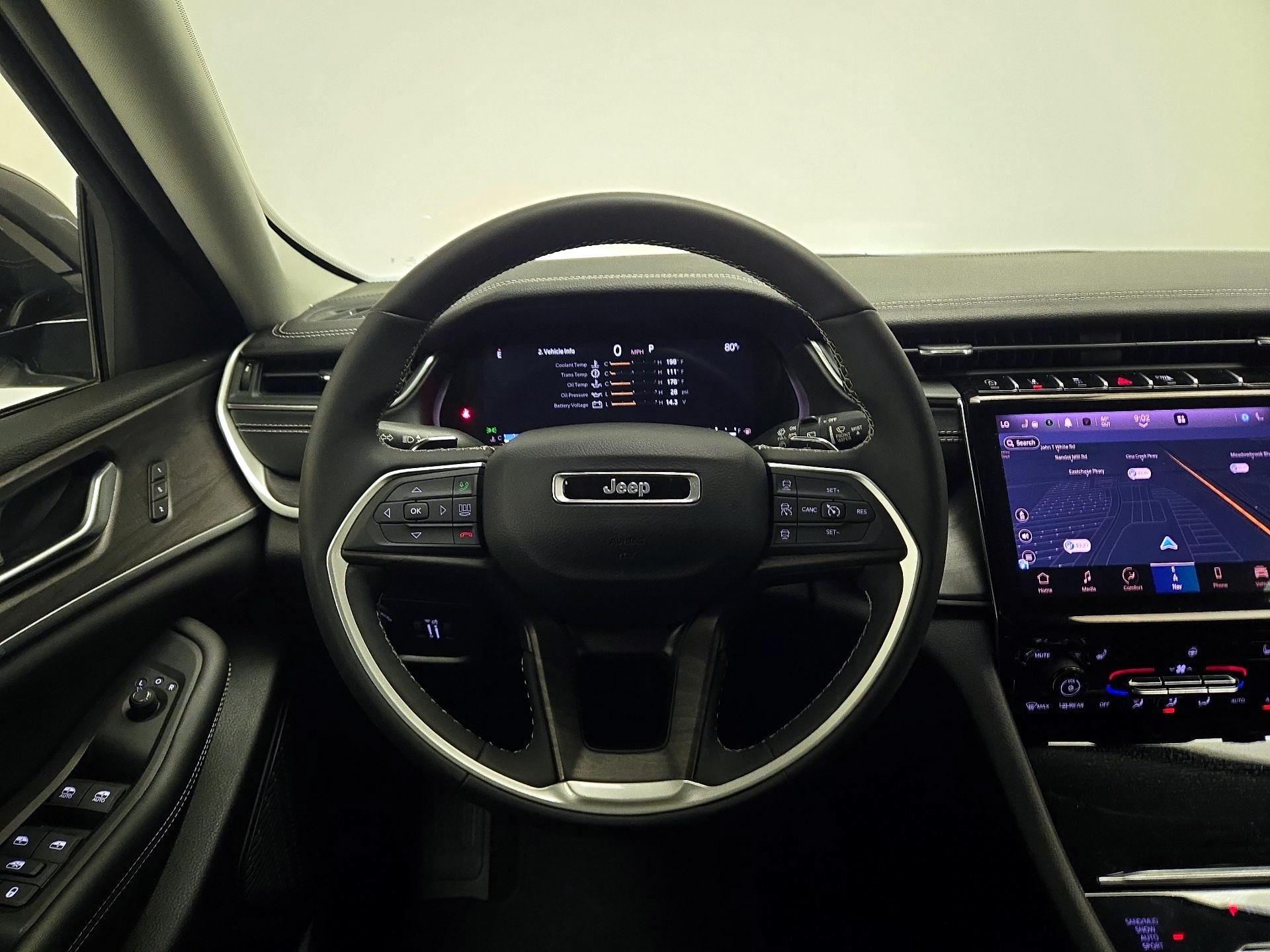 Thumbnail: 2023 Jeep Grand Cherokee - 10