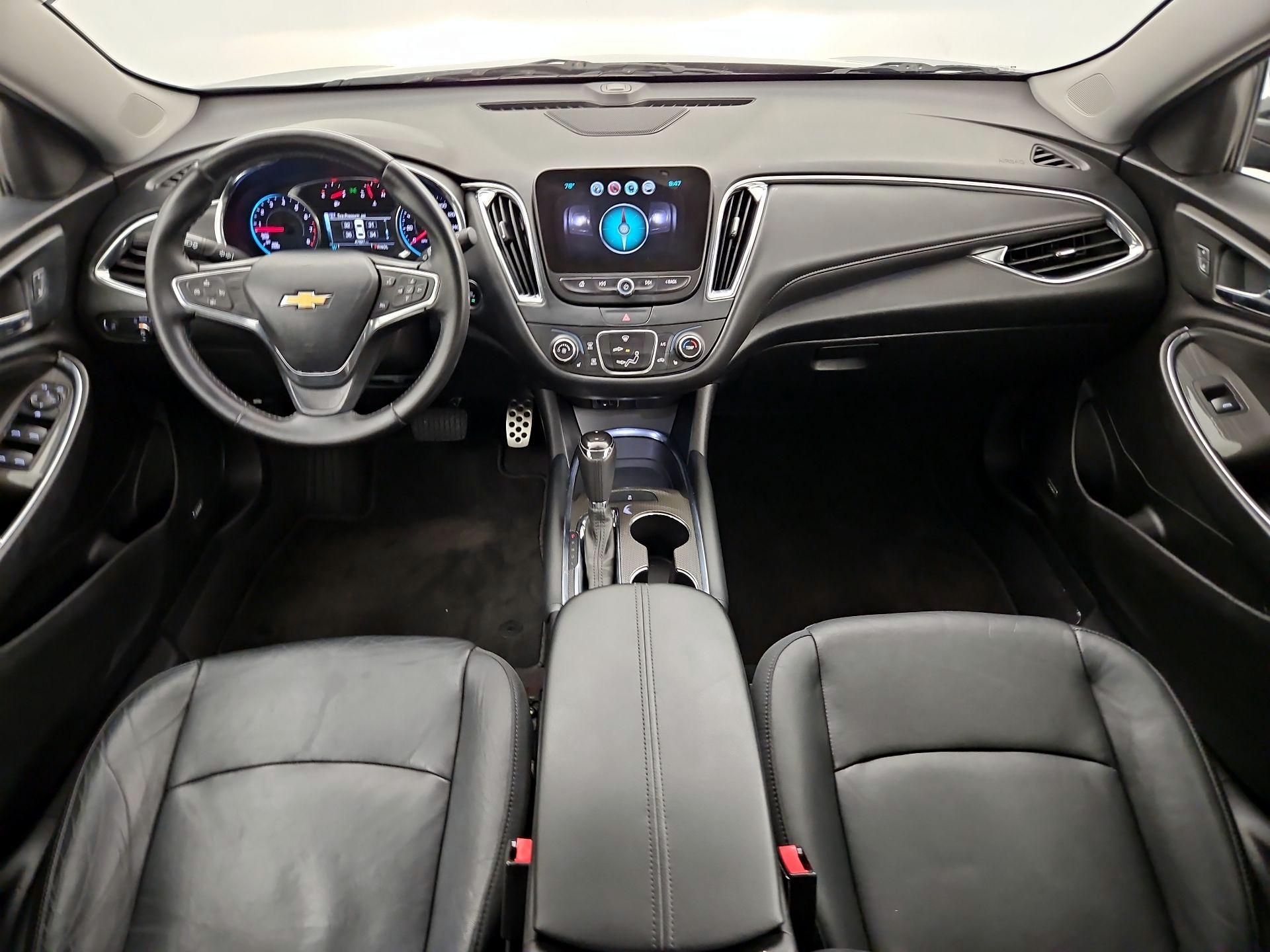 Thumbnail: 2017 Chevrolet Malibu - 9