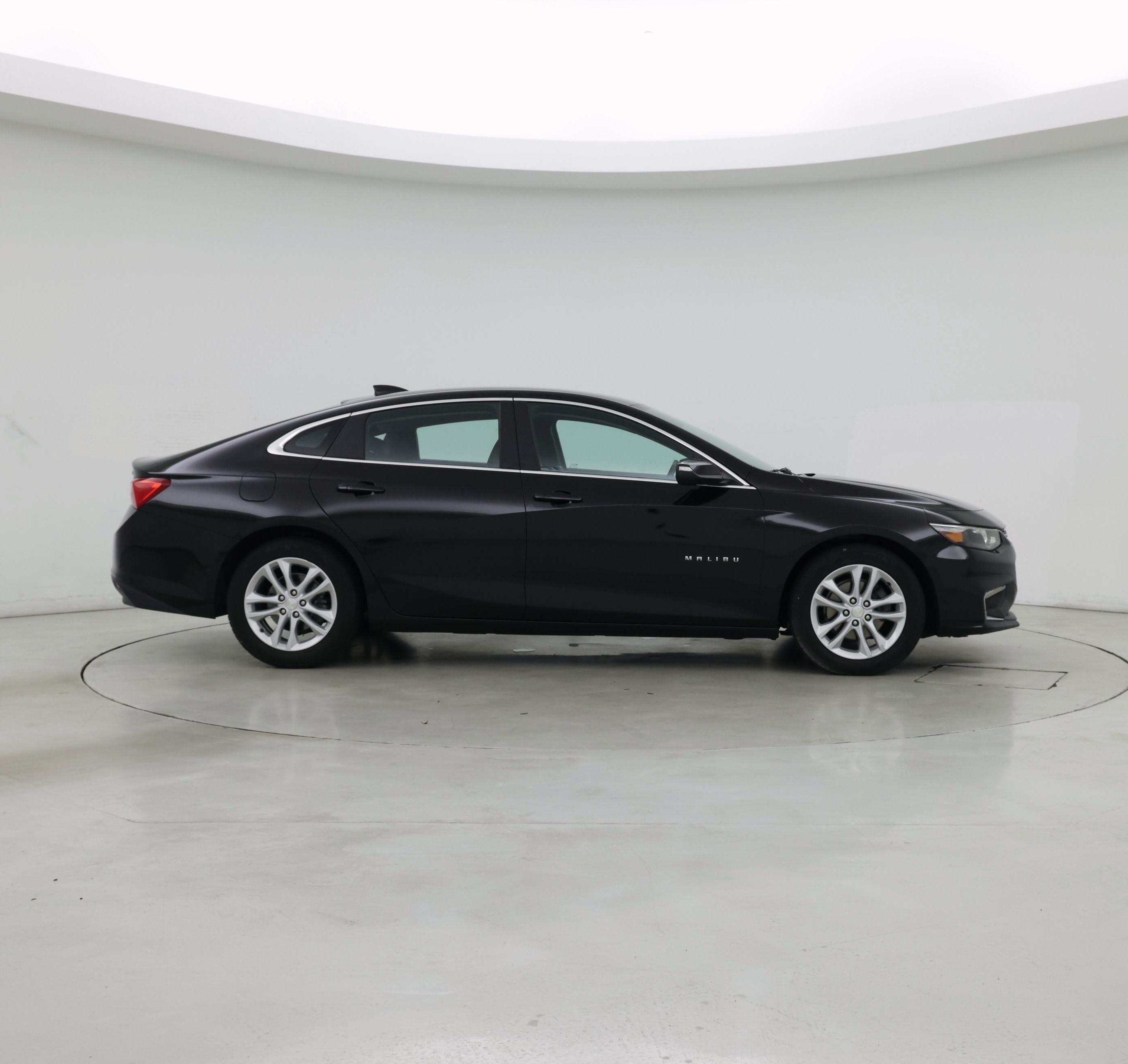 Thumbnail: 2017 Chevrolet Malibu - 7