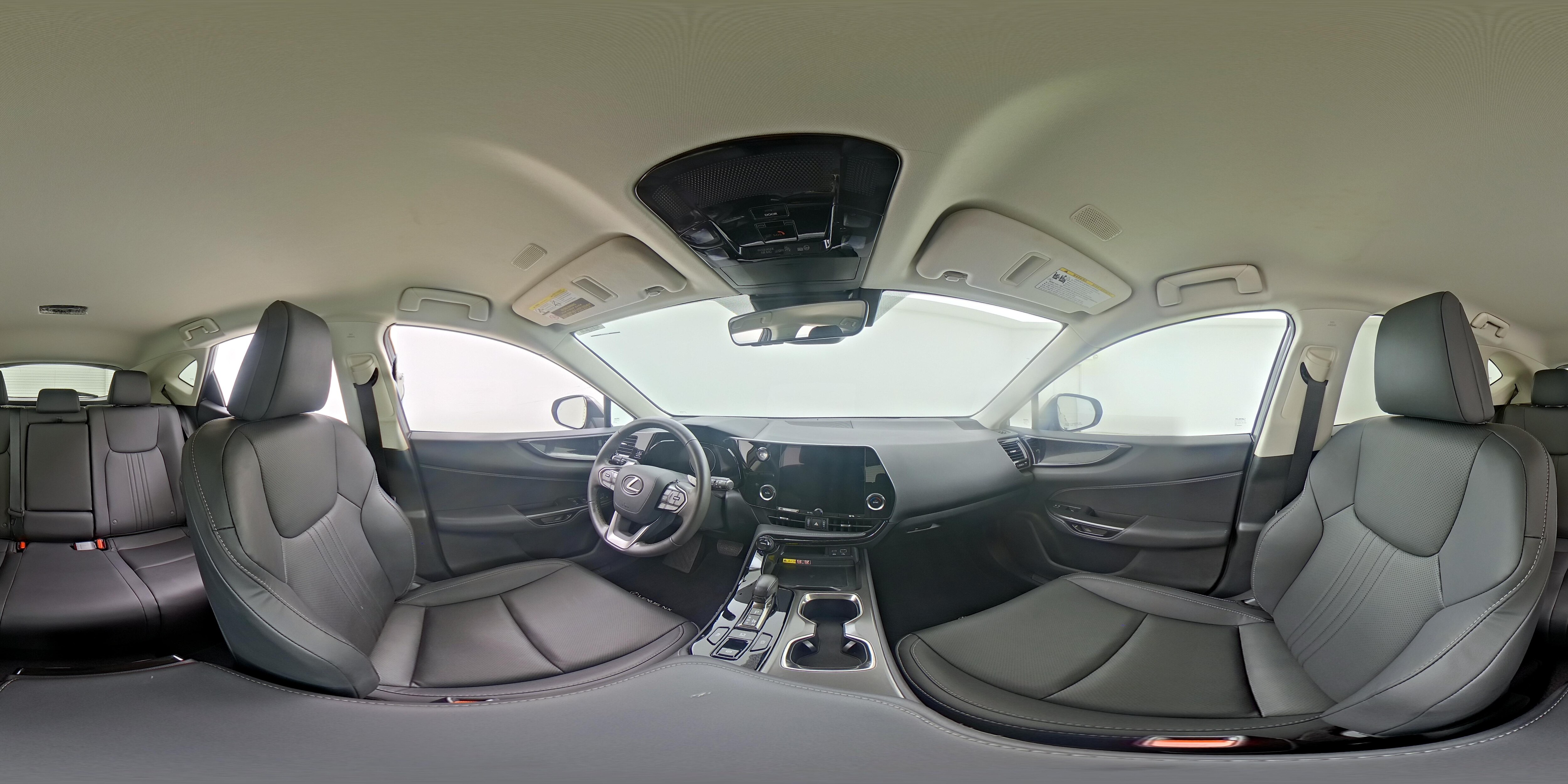 2025 Lexus NX 250 - Photo 22
