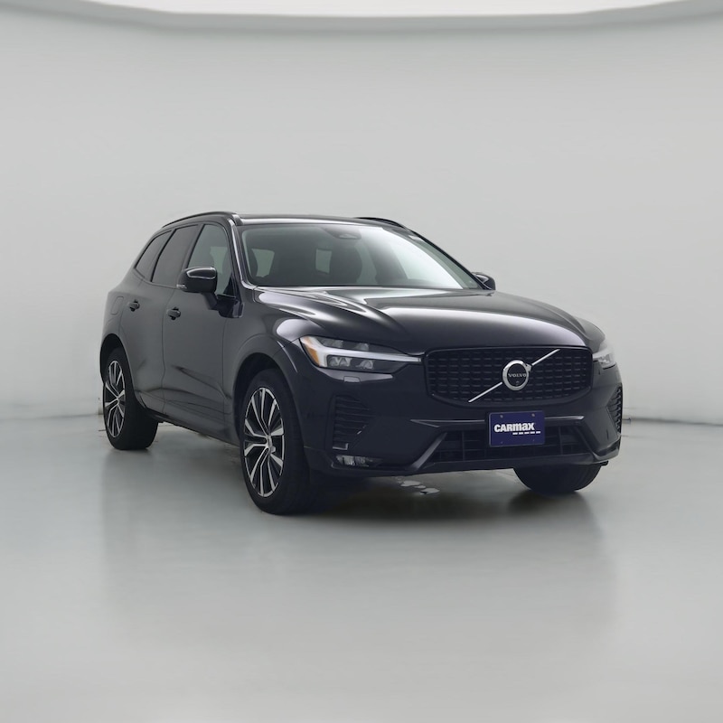 2024 Volvo XC60 B5 Core Dark Theme