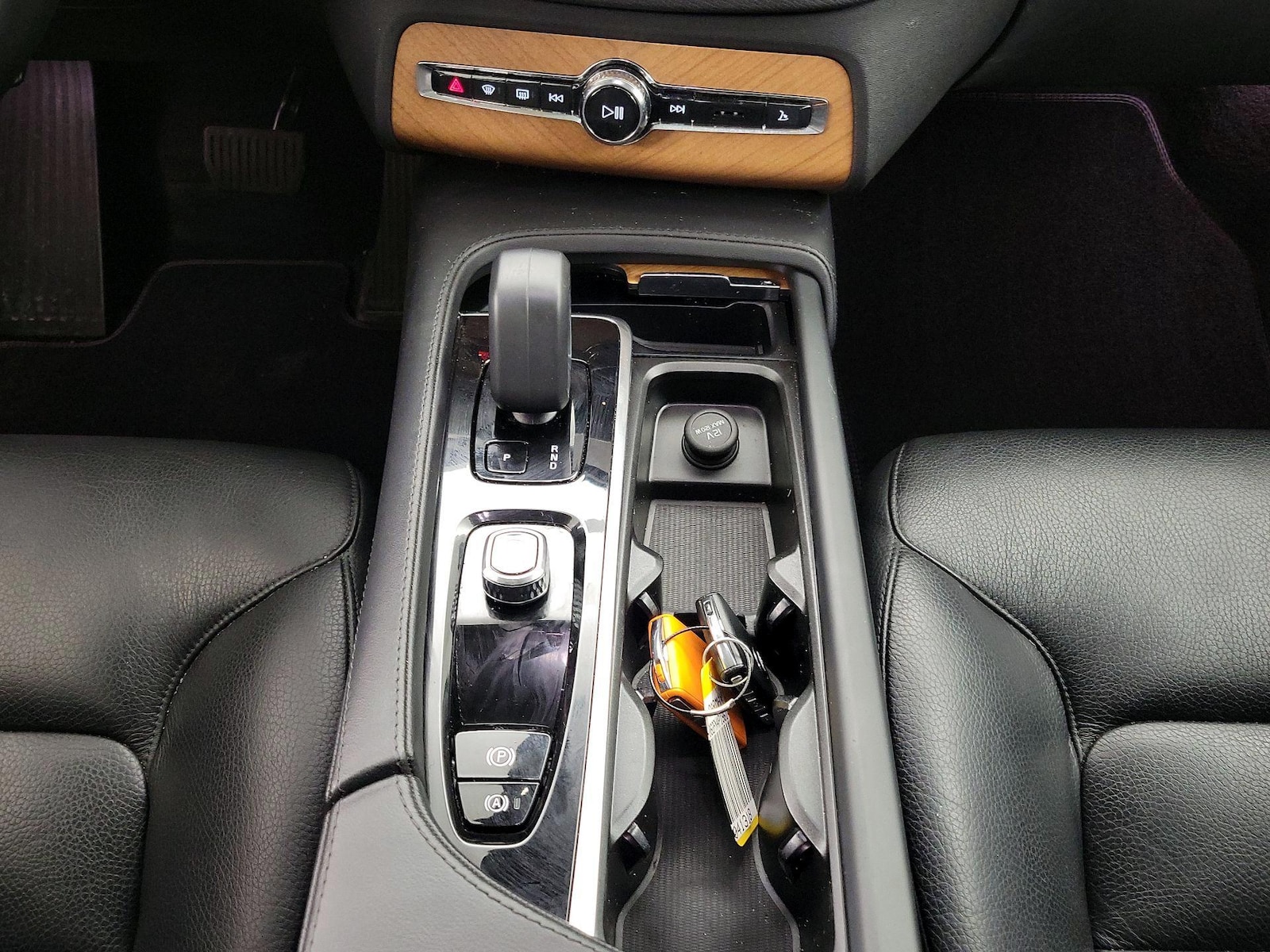 2023 Volvo XC90 Plus - Photo 19