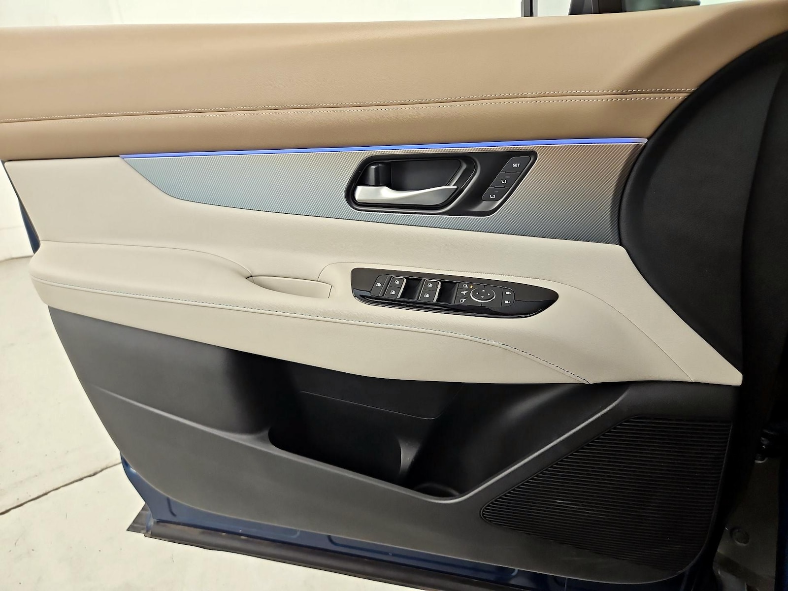 2025 Nissan Murano Platinum - Photo 13