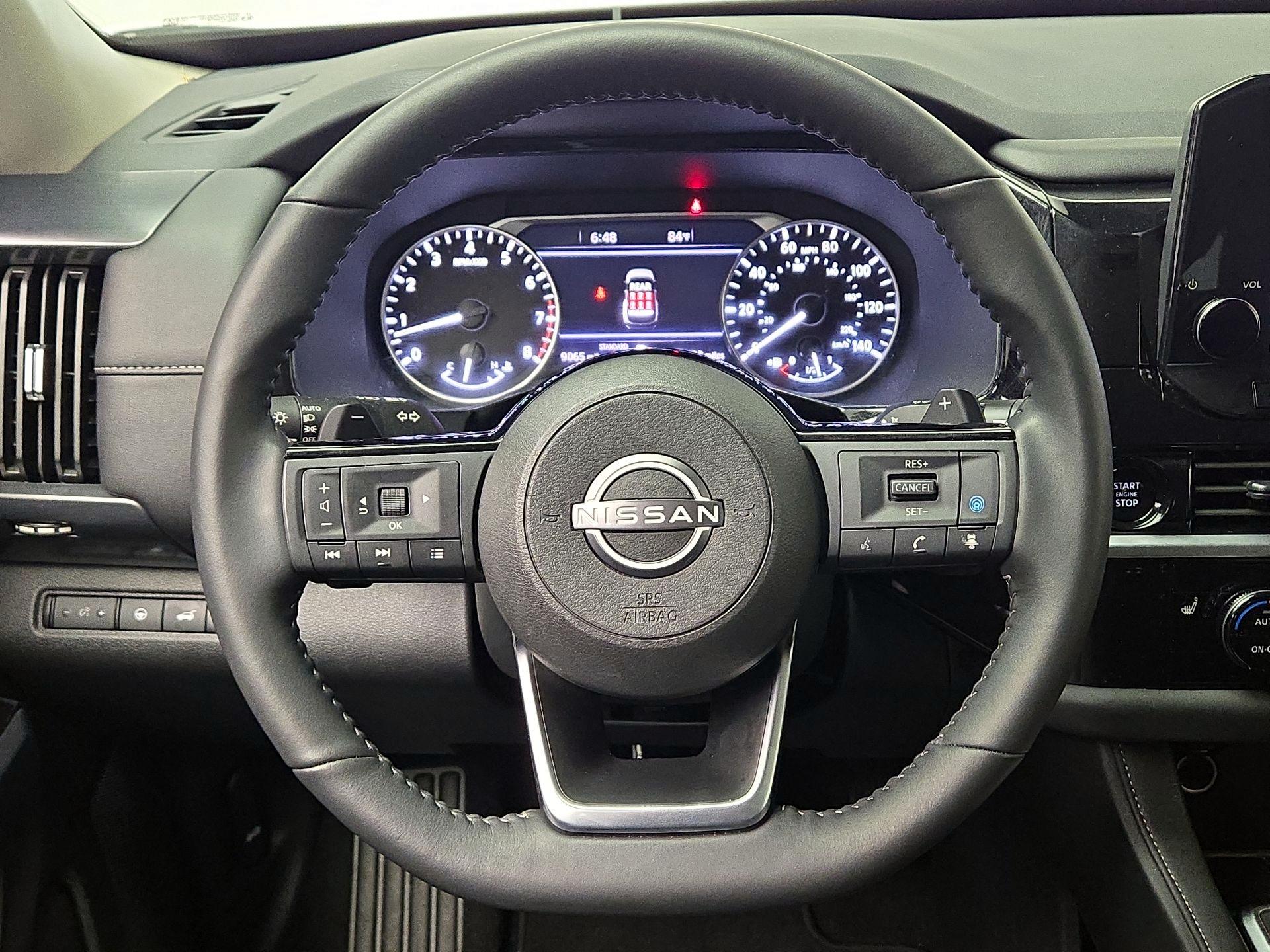 Thumbnail: 2025 Nissan Pathfinder - 10
