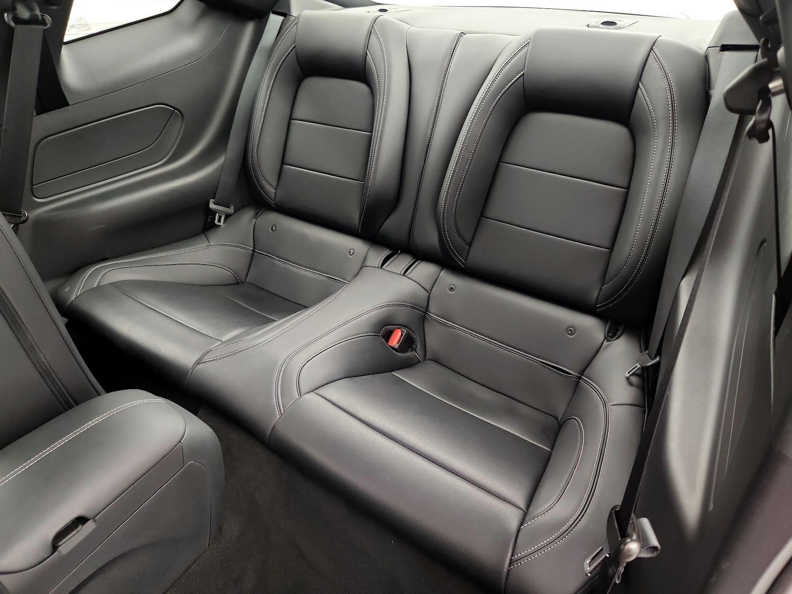 2026 Ford Mustang EcoBoost Premium - Photo 20