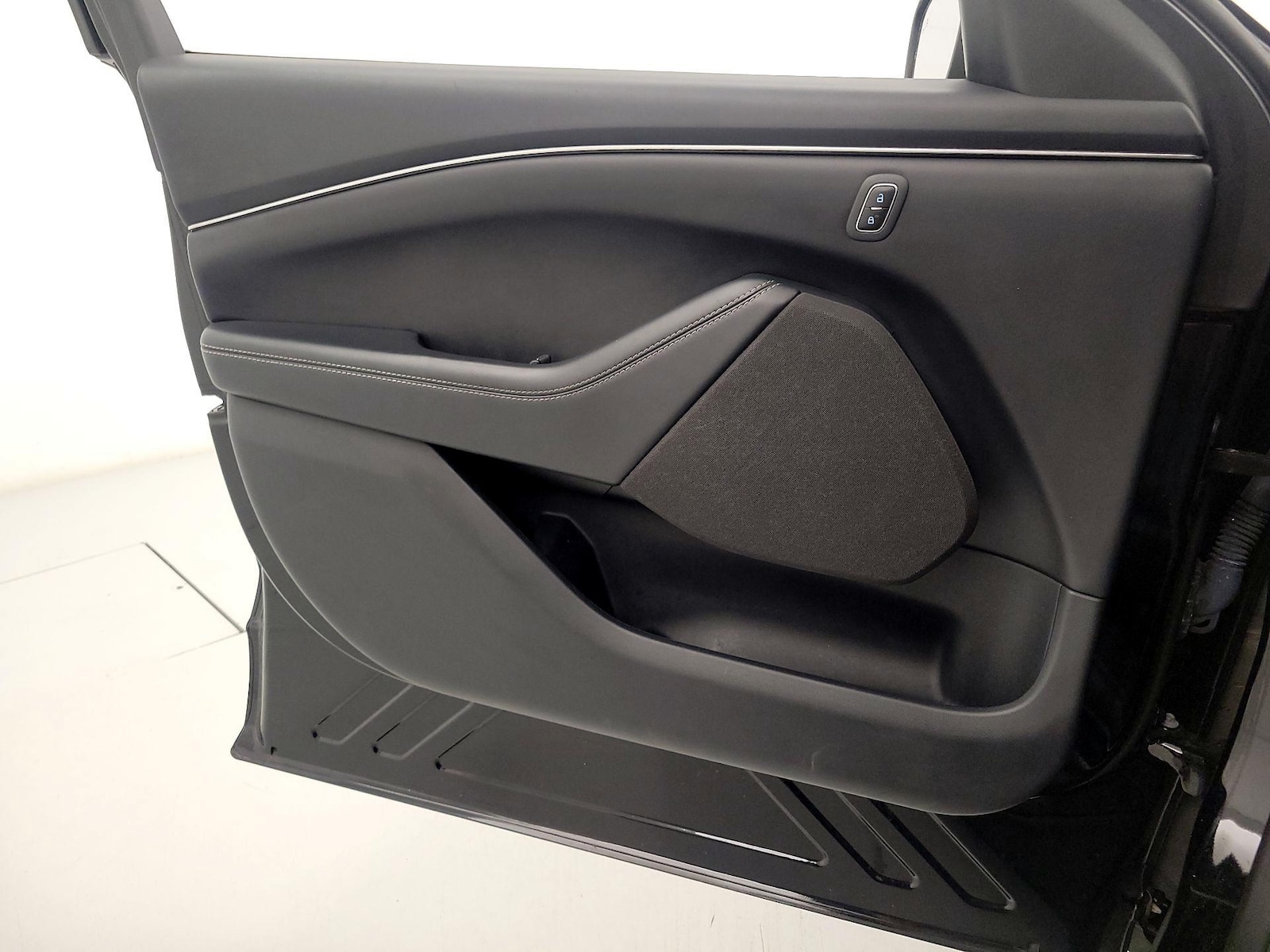 2024 Ford Mustang Mach-E Select RWD - Photo 13
