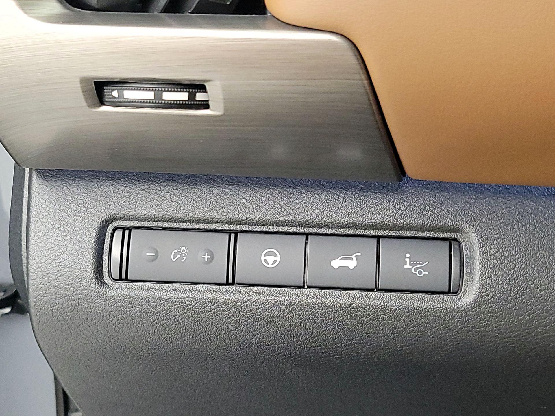 Thumbnail: 2025 Nissan Pathfinder - 13