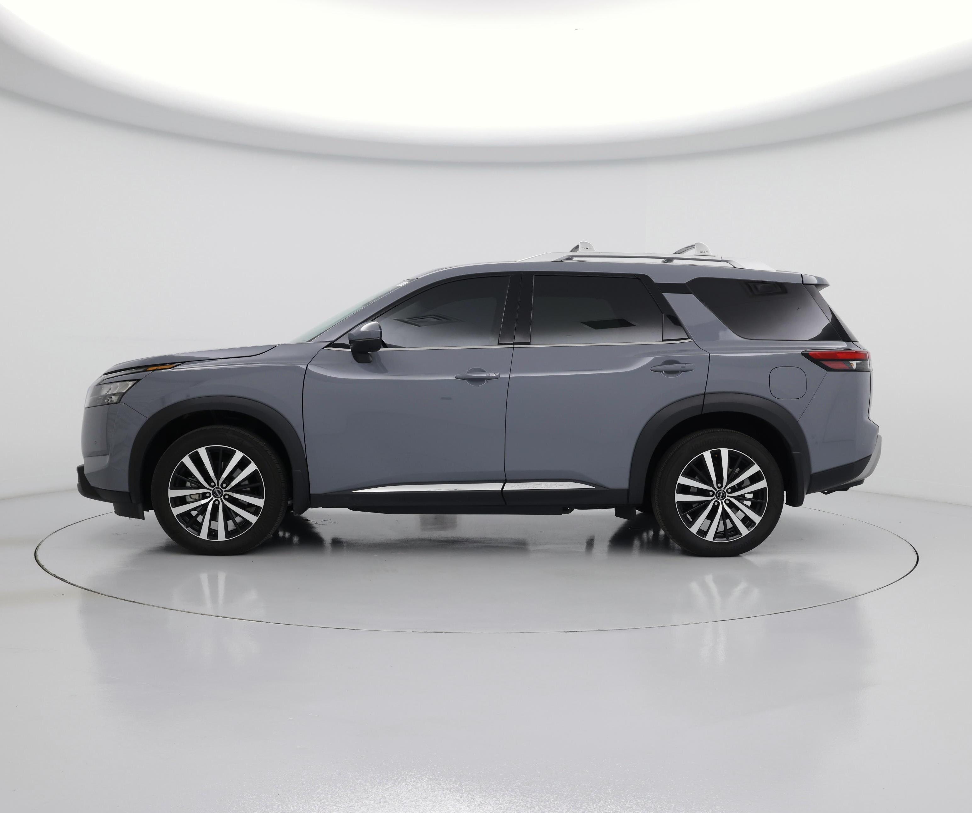 Thumbnail: 2025 Nissan Pathfinder - 3