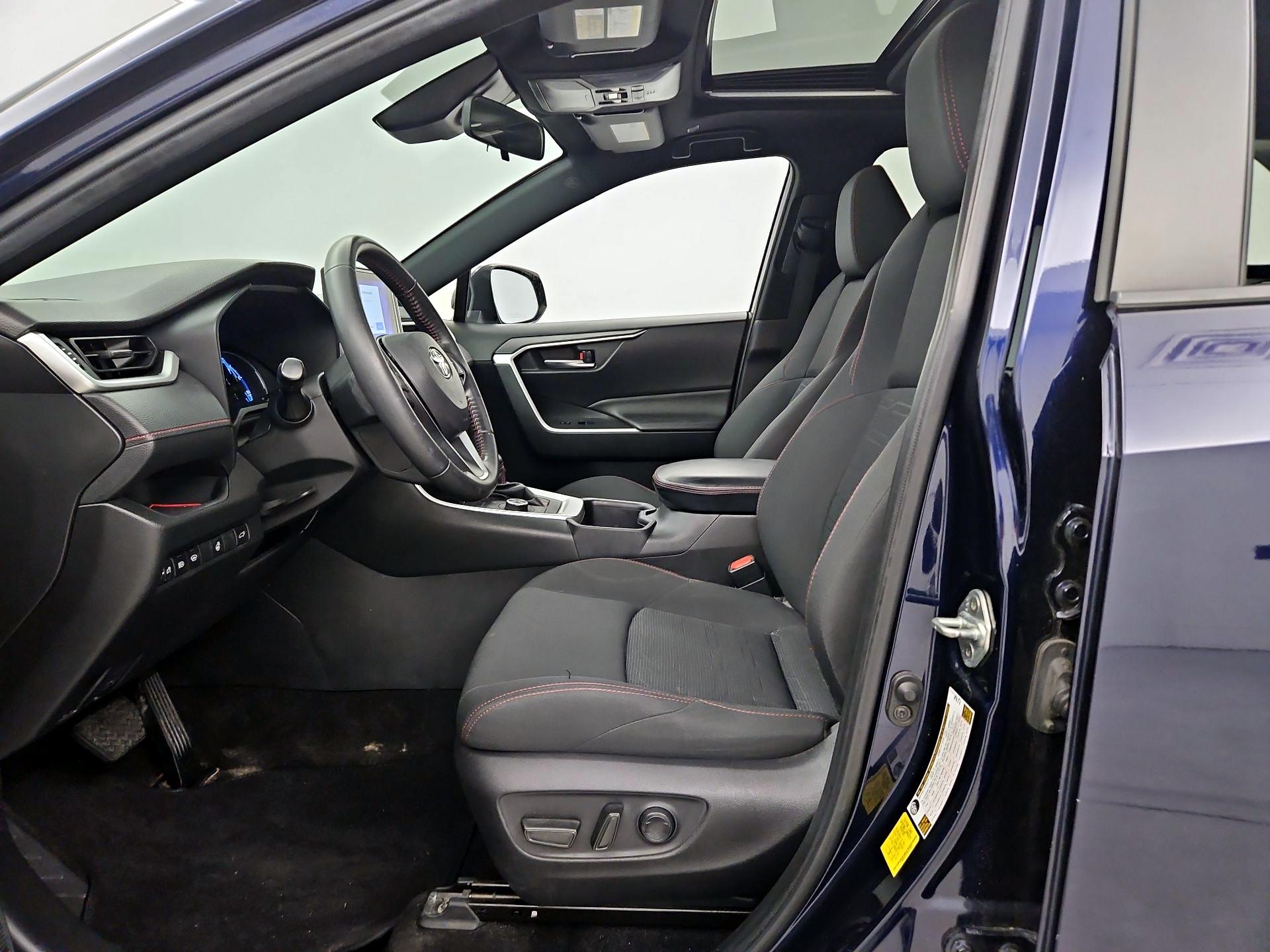 Thumbnail: 2023 Toyota RAV4 - 11