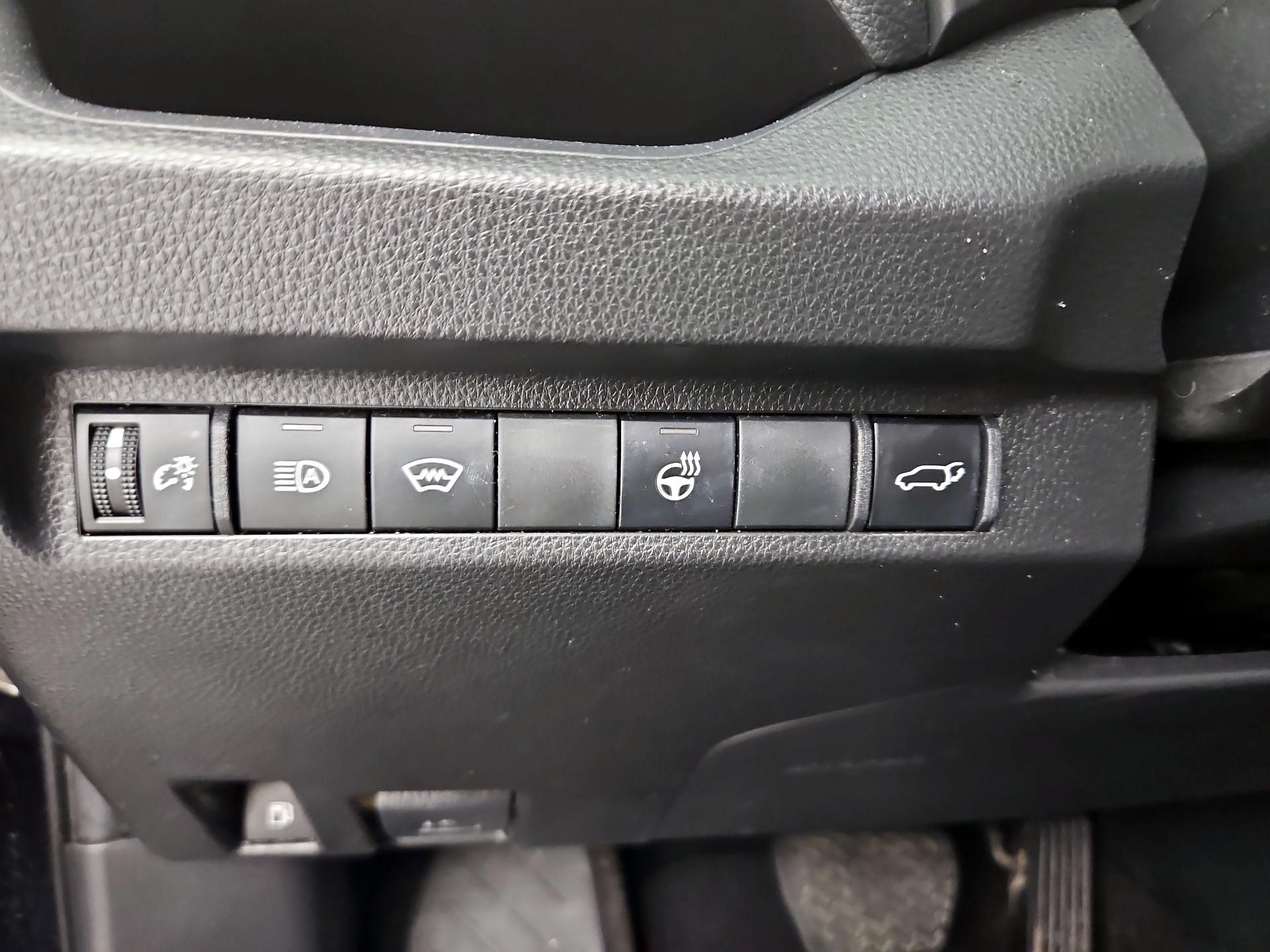 Thumbnail: 2023 Toyota RAV4 - 13