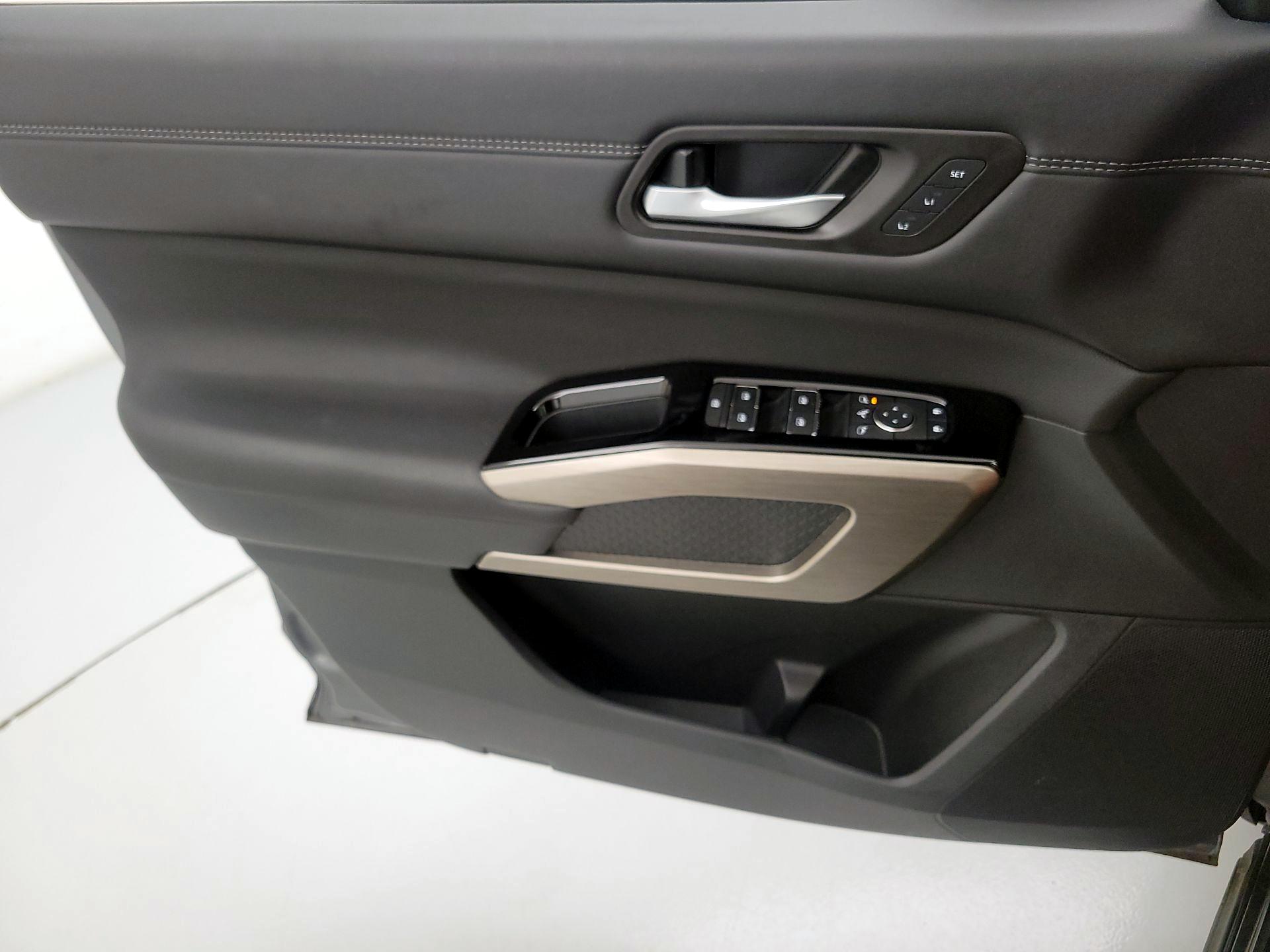 Thumbnail: 2025 Nissan Pathfinder - 12