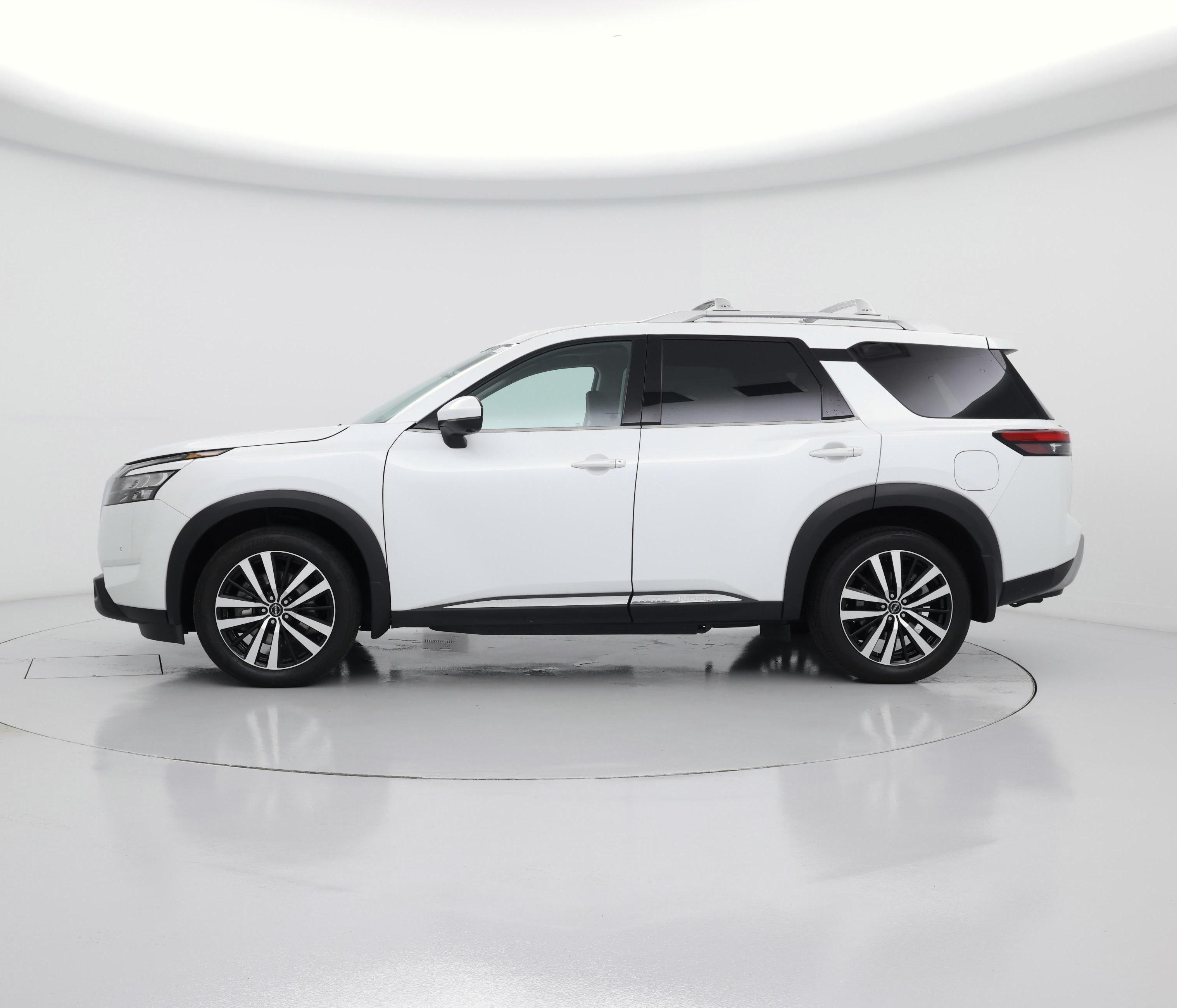 Thumbnail: 2025 Nissan Pathfinder - 3
