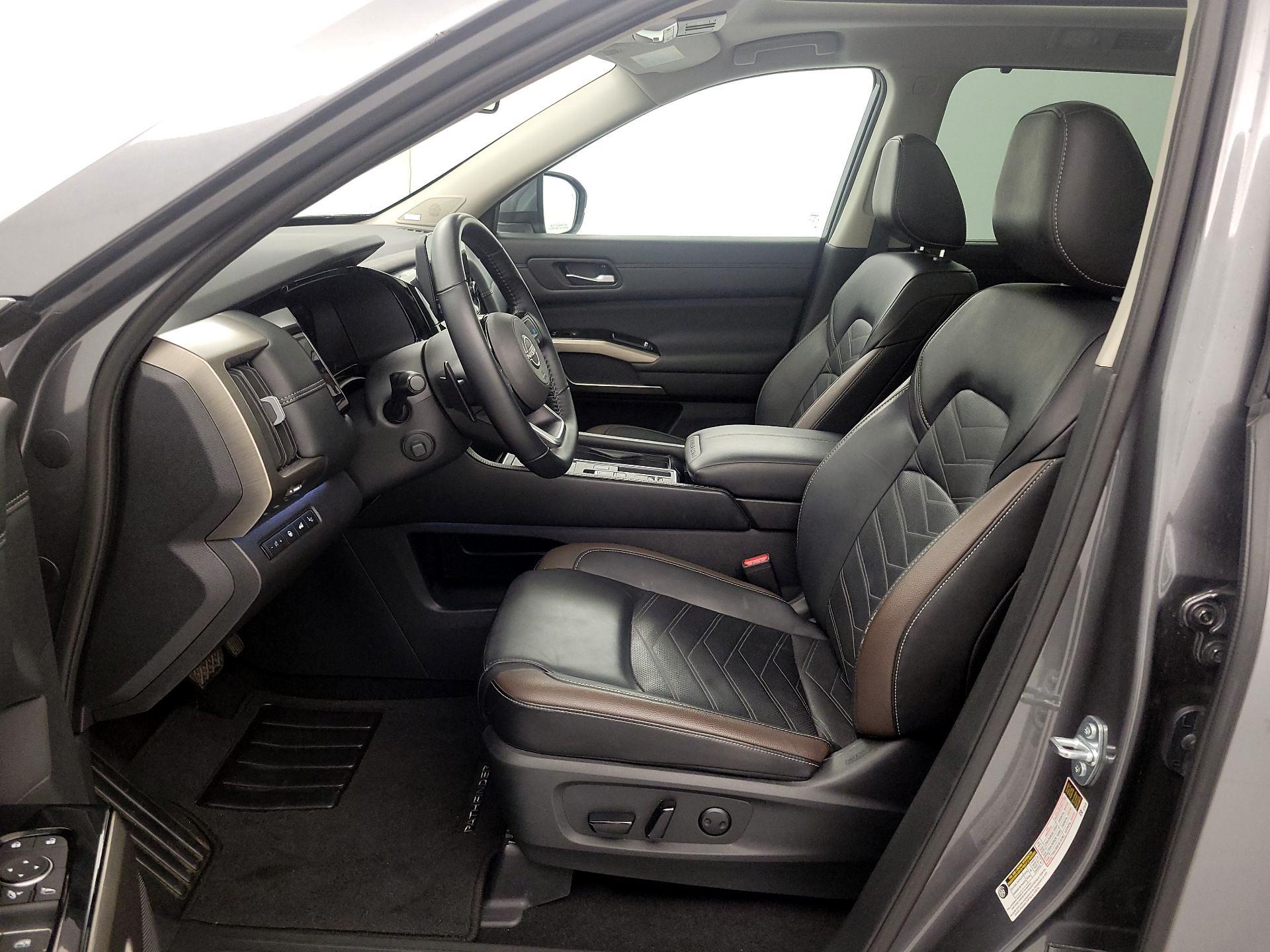 Thumbnail: 2025 Nissan Pathfinder - 11