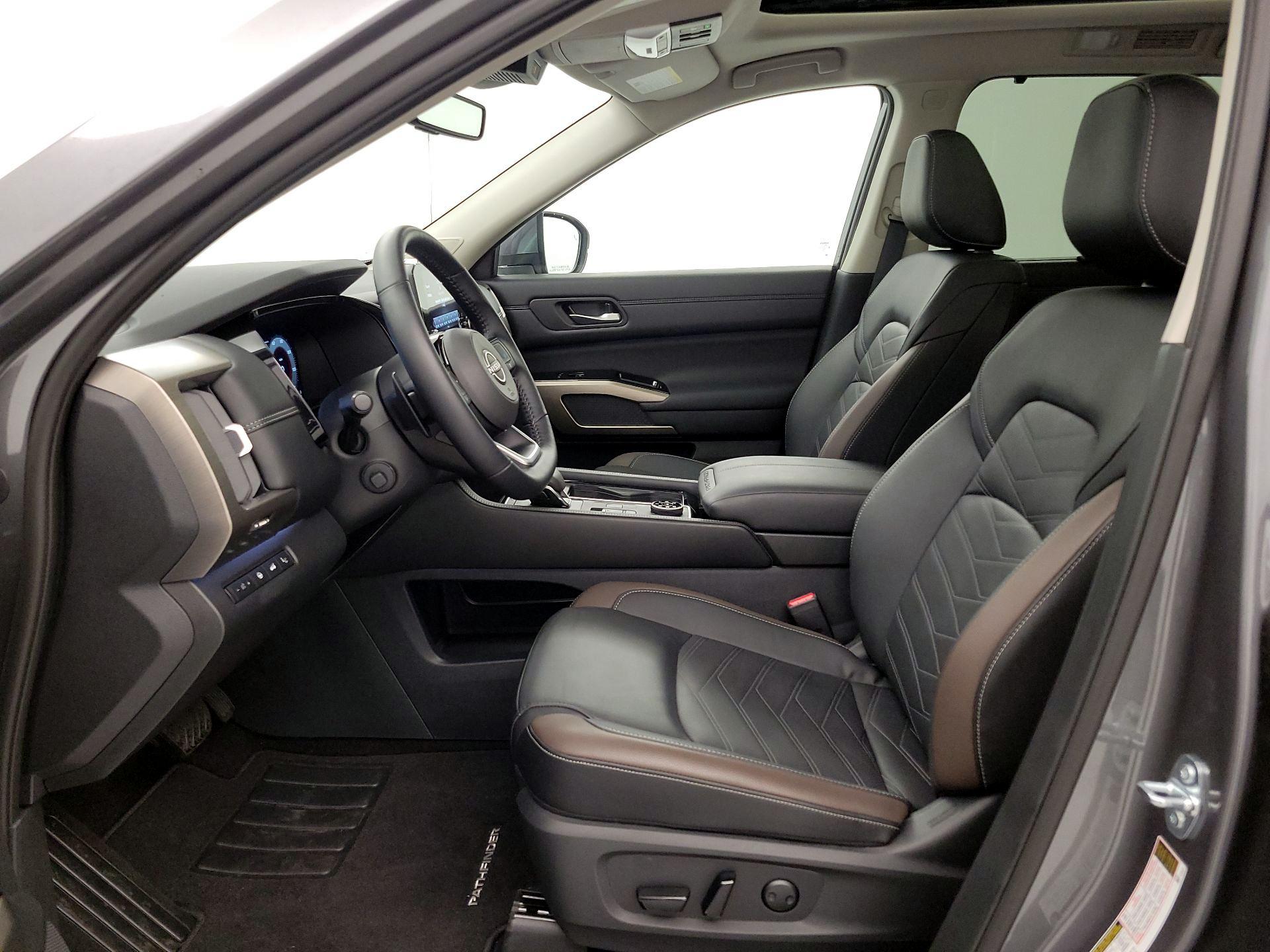 Thumbnail: 2025 Nissan Pathfinder - 11