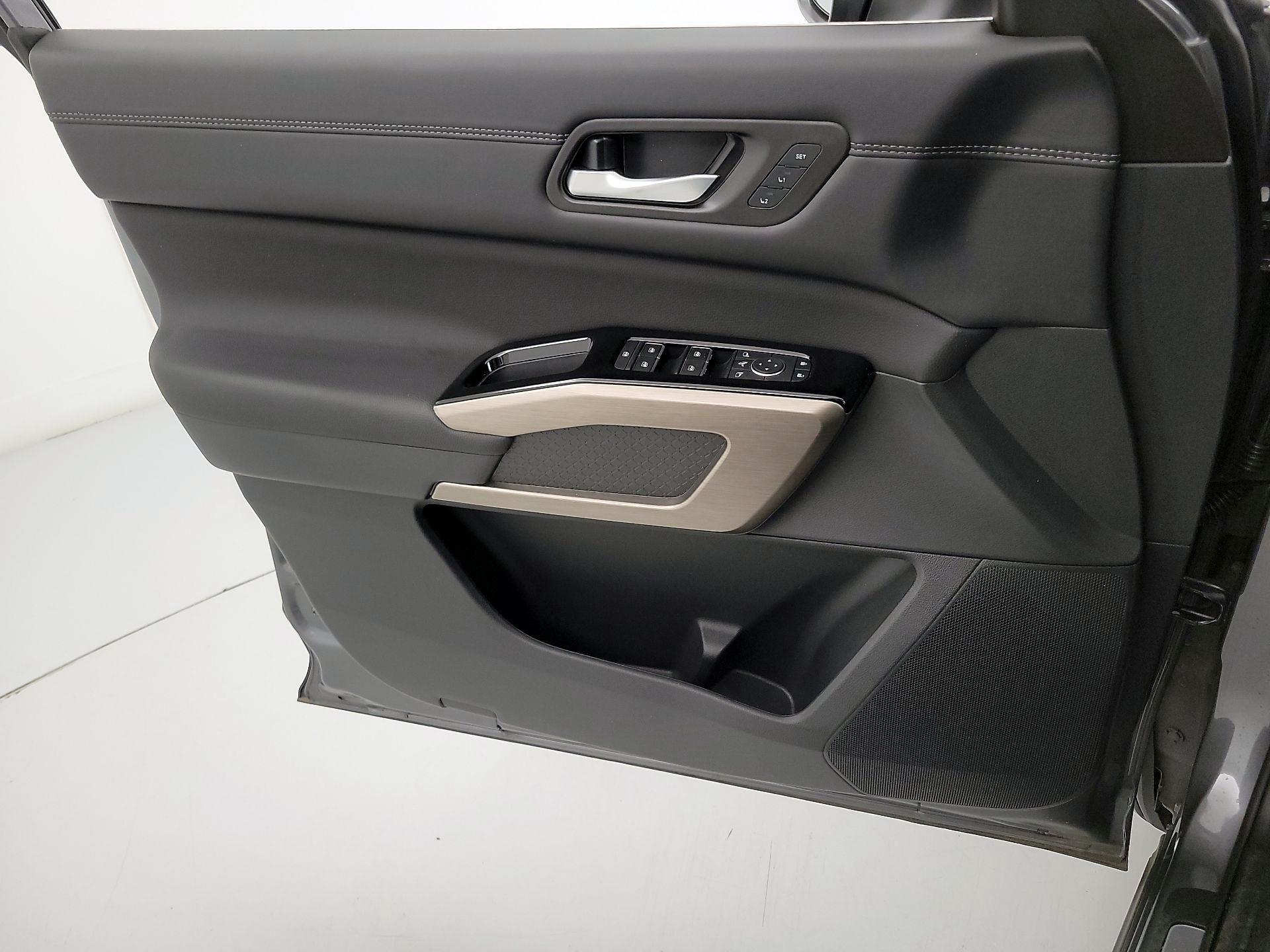 Thumbnail: 2025 Nissan Pathfinder - 12