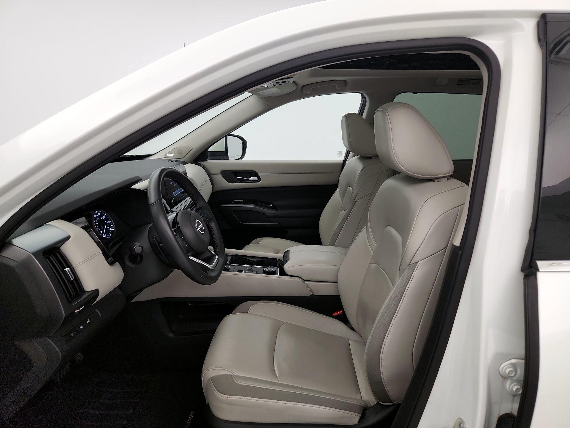 Thumbnail: 2023 Nissan Pathfinder - 11