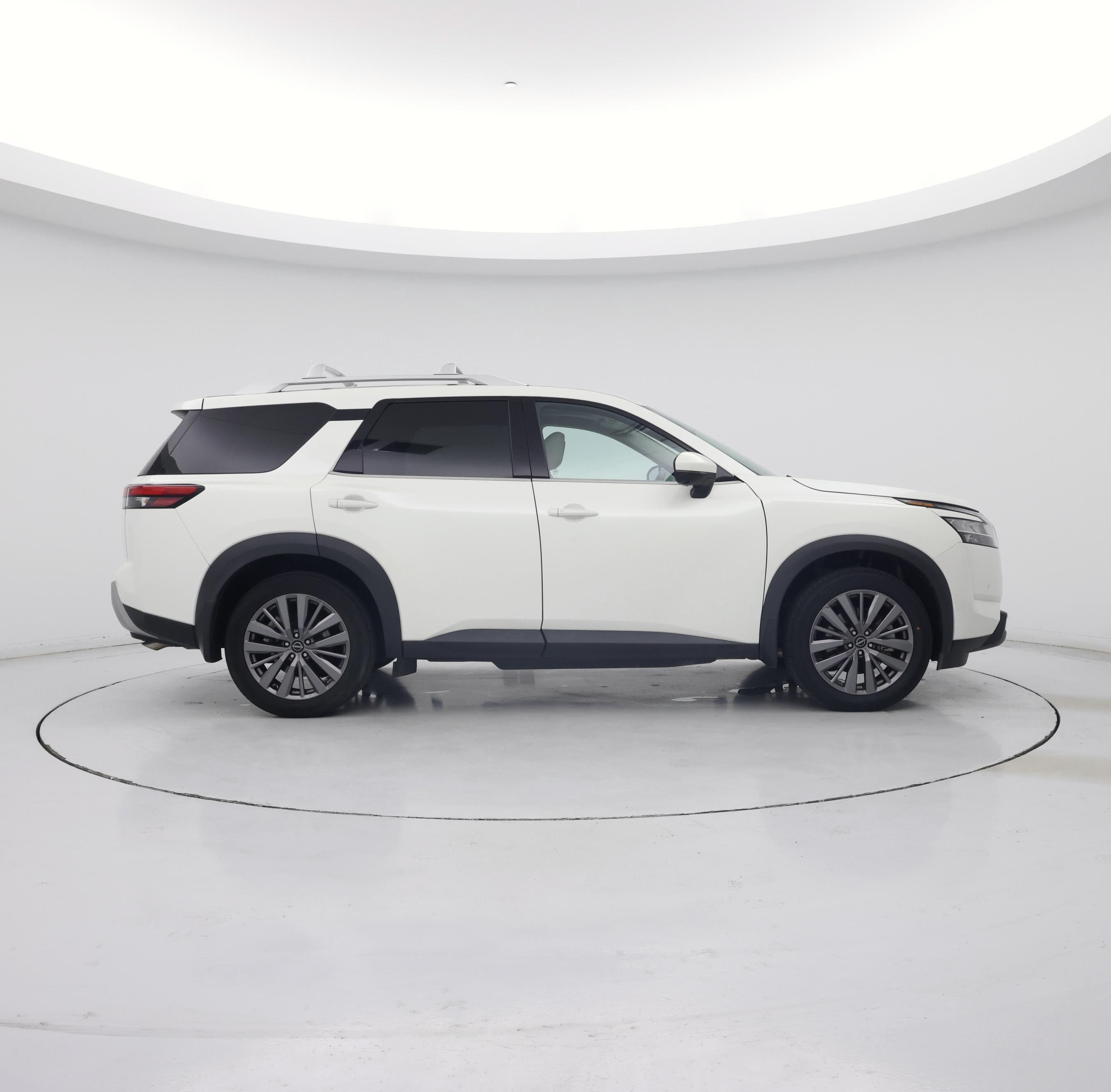 Thumbnail: 2023 Nissan Pathfinder - 7
