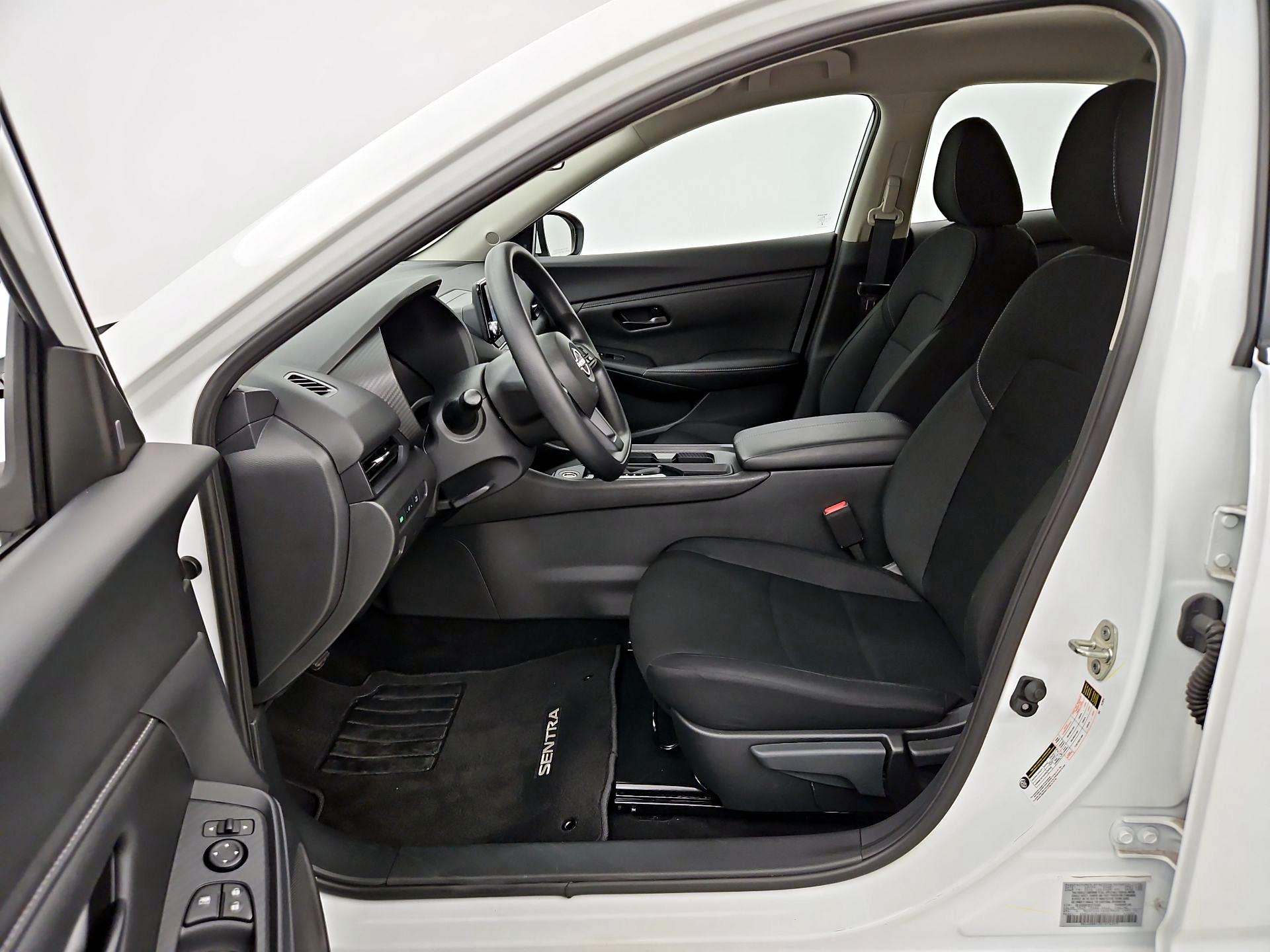 Thumbnail: 2025 Nissan Sentra - 11