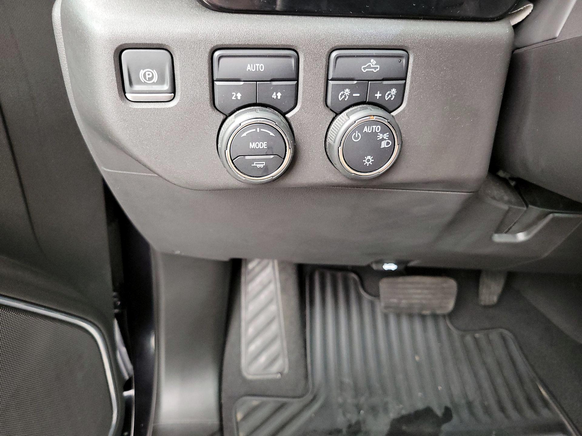 Thumbnail: 2024 Chevrolet Silverado 1500 - 13
