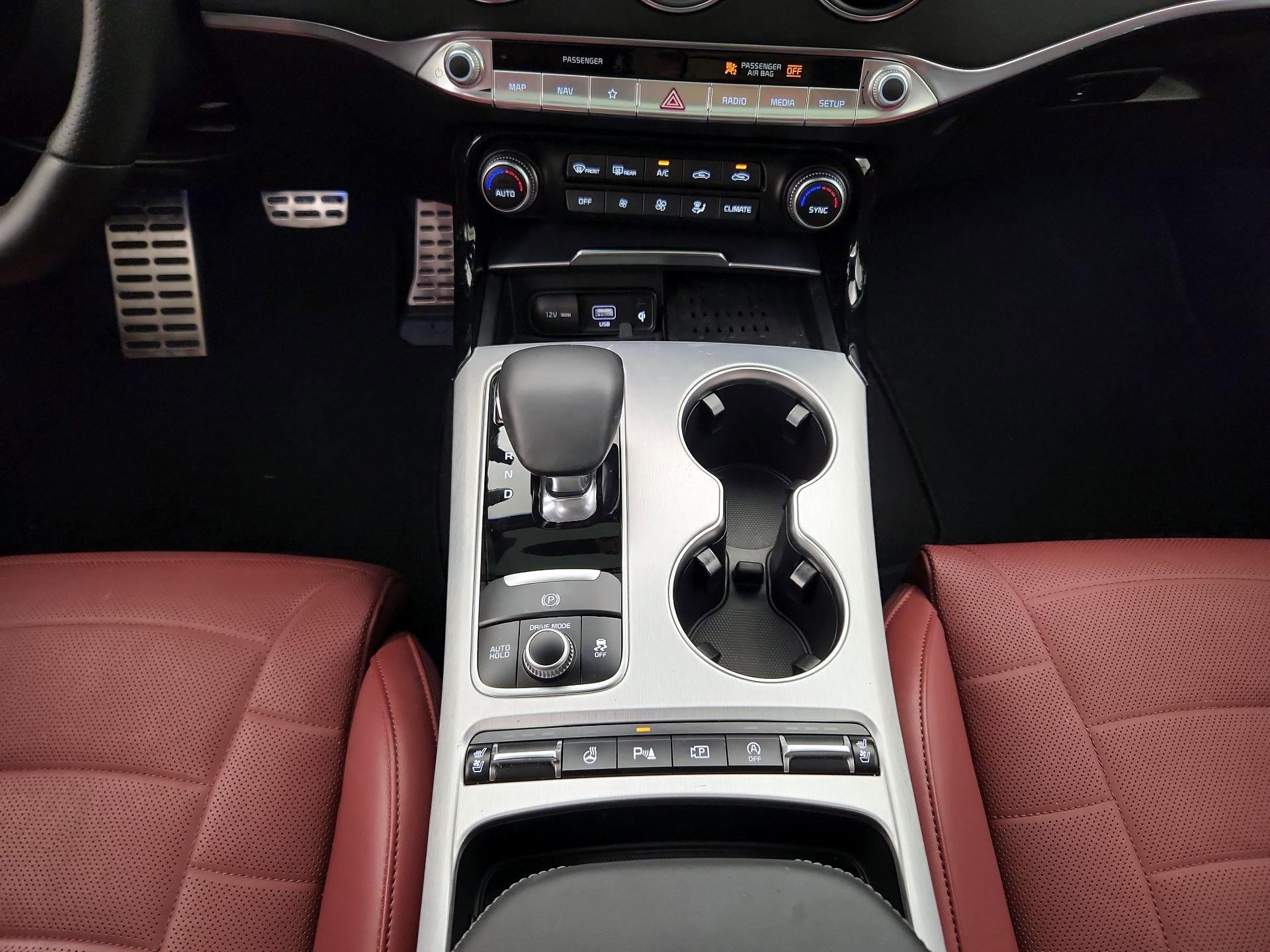 Thumbnail: 2023 Kia Stinger - 17