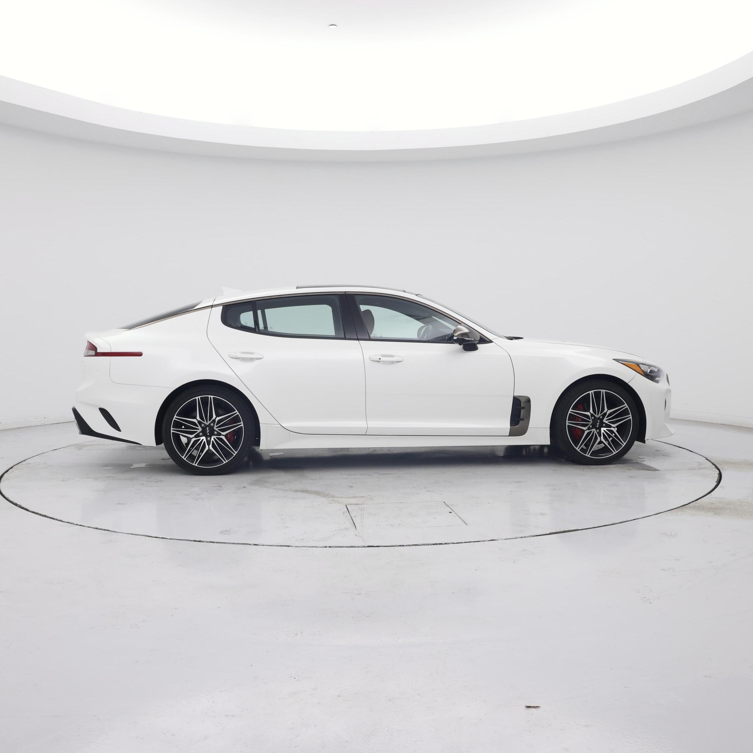 Thumbnail: 2023 Kia Stinger - 7