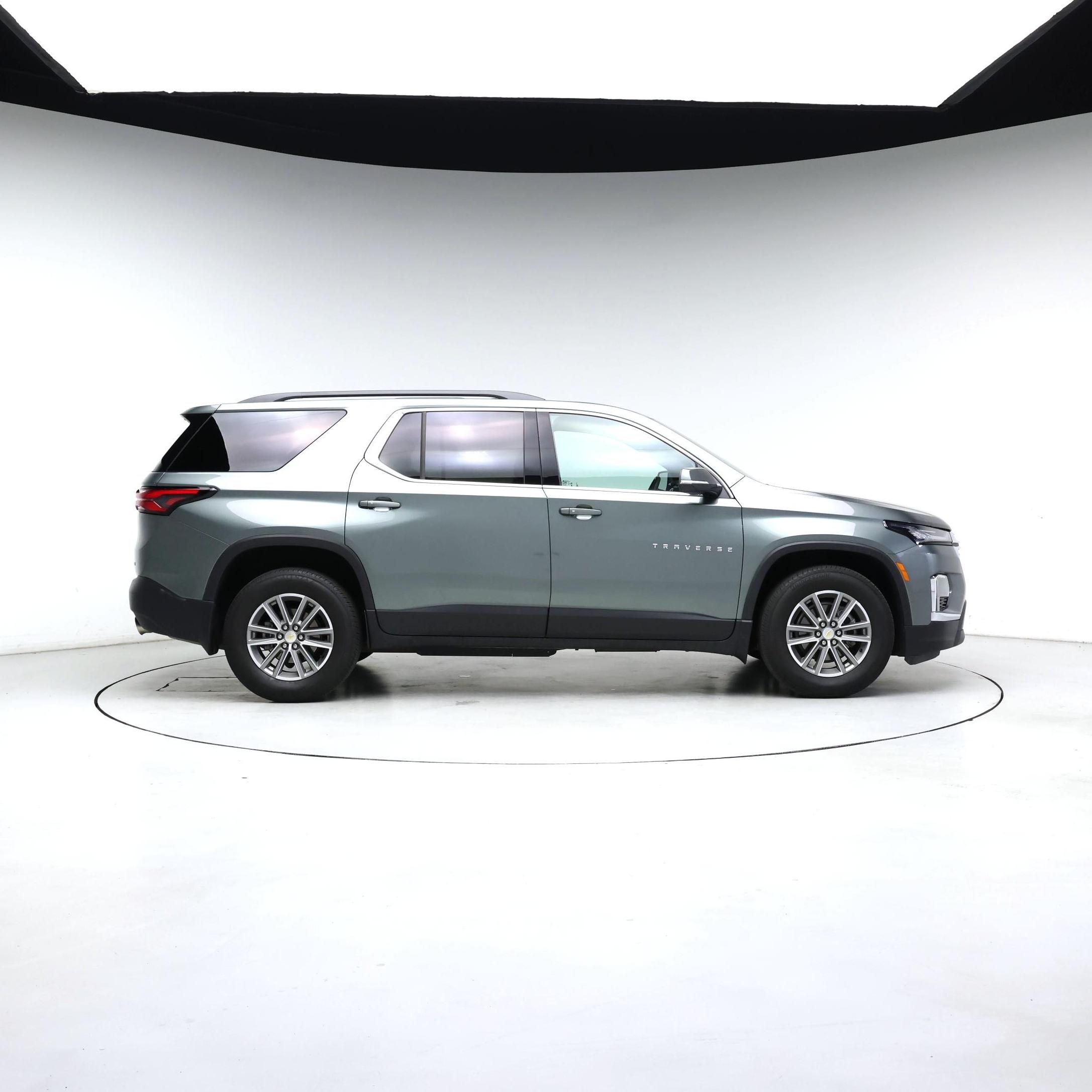 Thumbnail: 2023 Chevrolet Traverse - 7