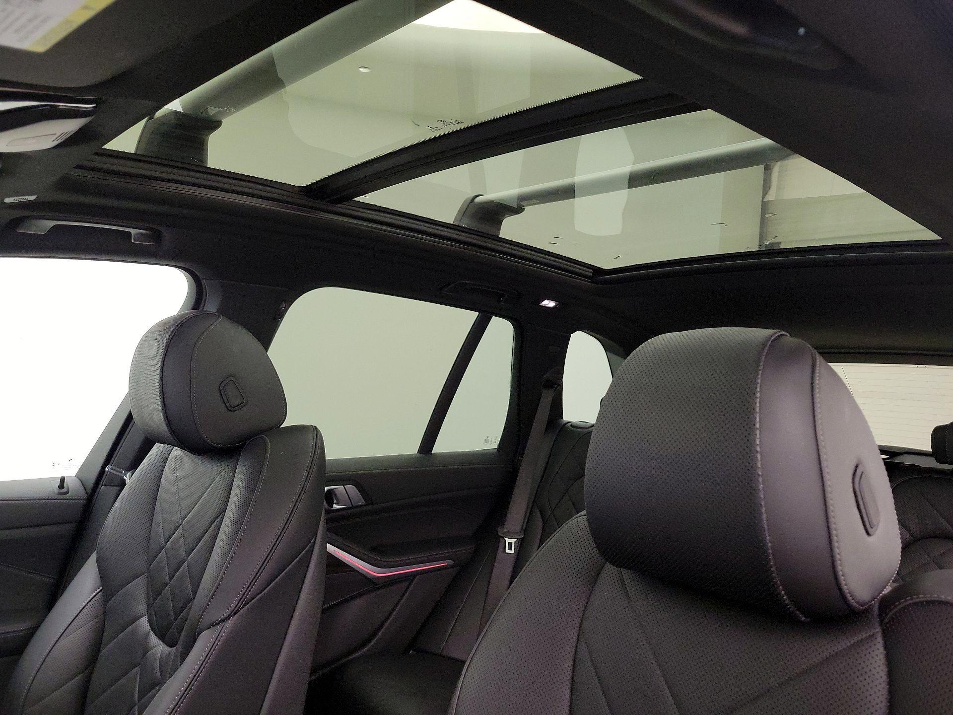 Thumbnail: 2023 BMW X5 - 20