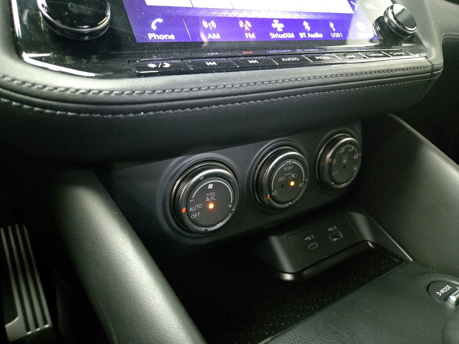 2025 Nissan Z Performance - Photo 18