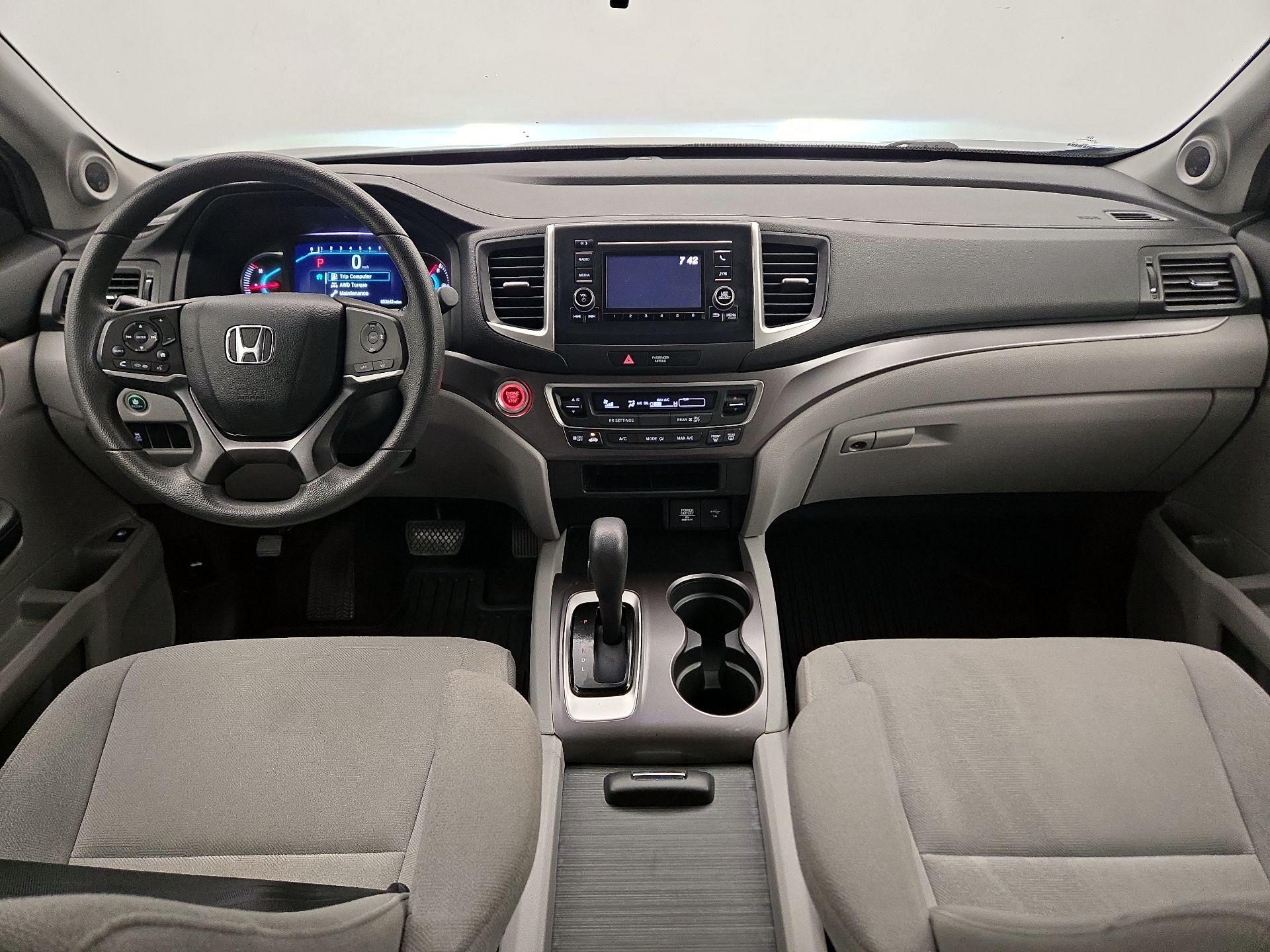 Thumbnail: 2019 Honda Pilot - 9