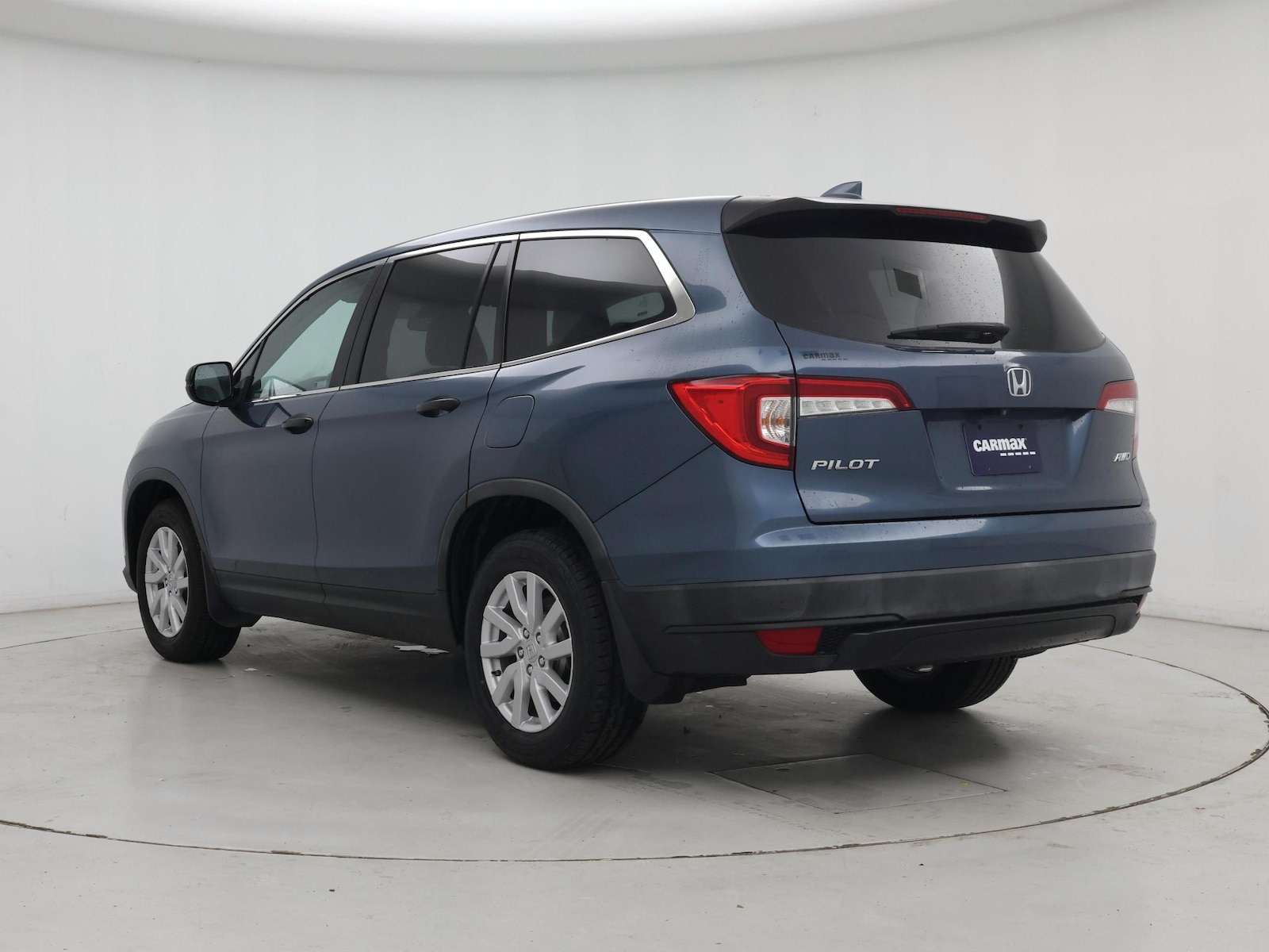 2019 Honda Pilot LX - Photo 3
