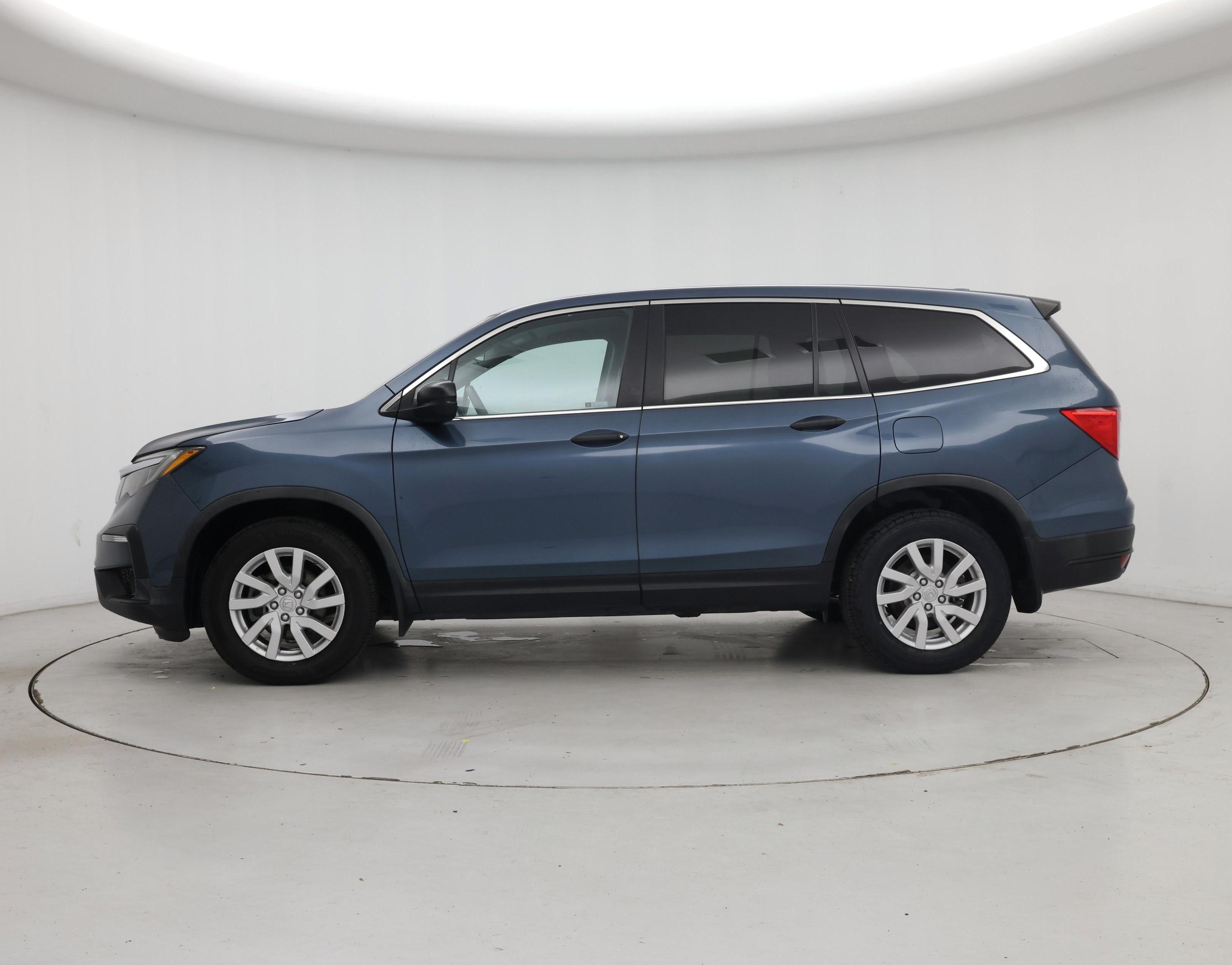 Thumbnail: 2019 Honda Pilot - 3