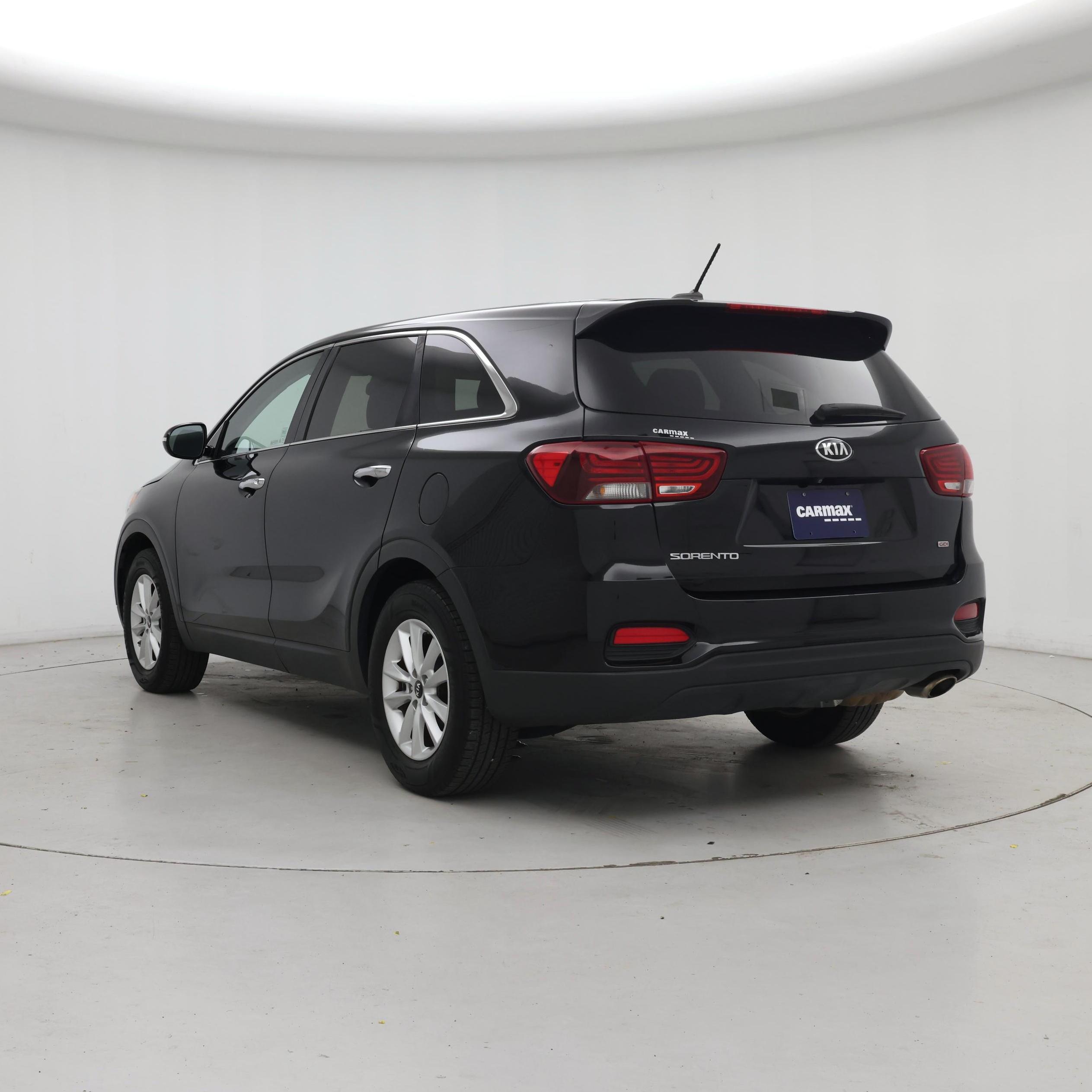 Thumbnail: 2019 Kia Sorento - 2