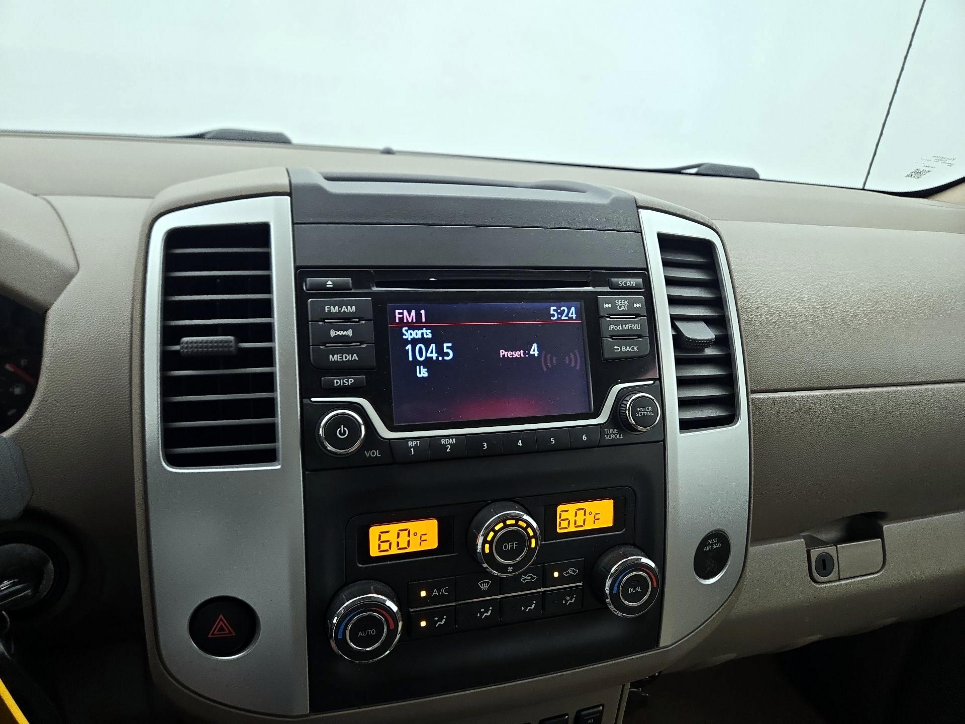 Thumbnail: 2017 Nissan Frontier - 15