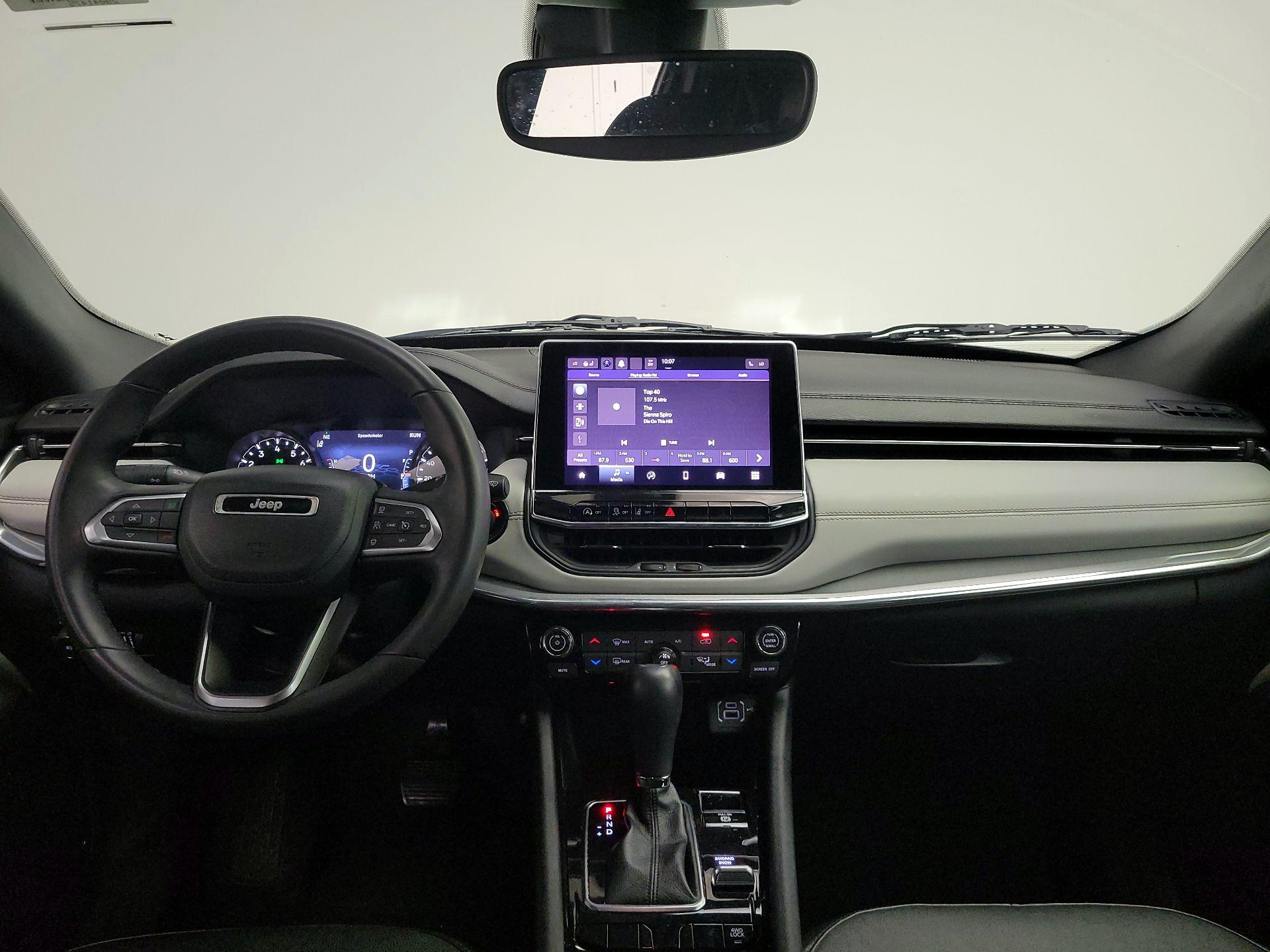 Thumbnail: 2023 Jeep Compass - 9