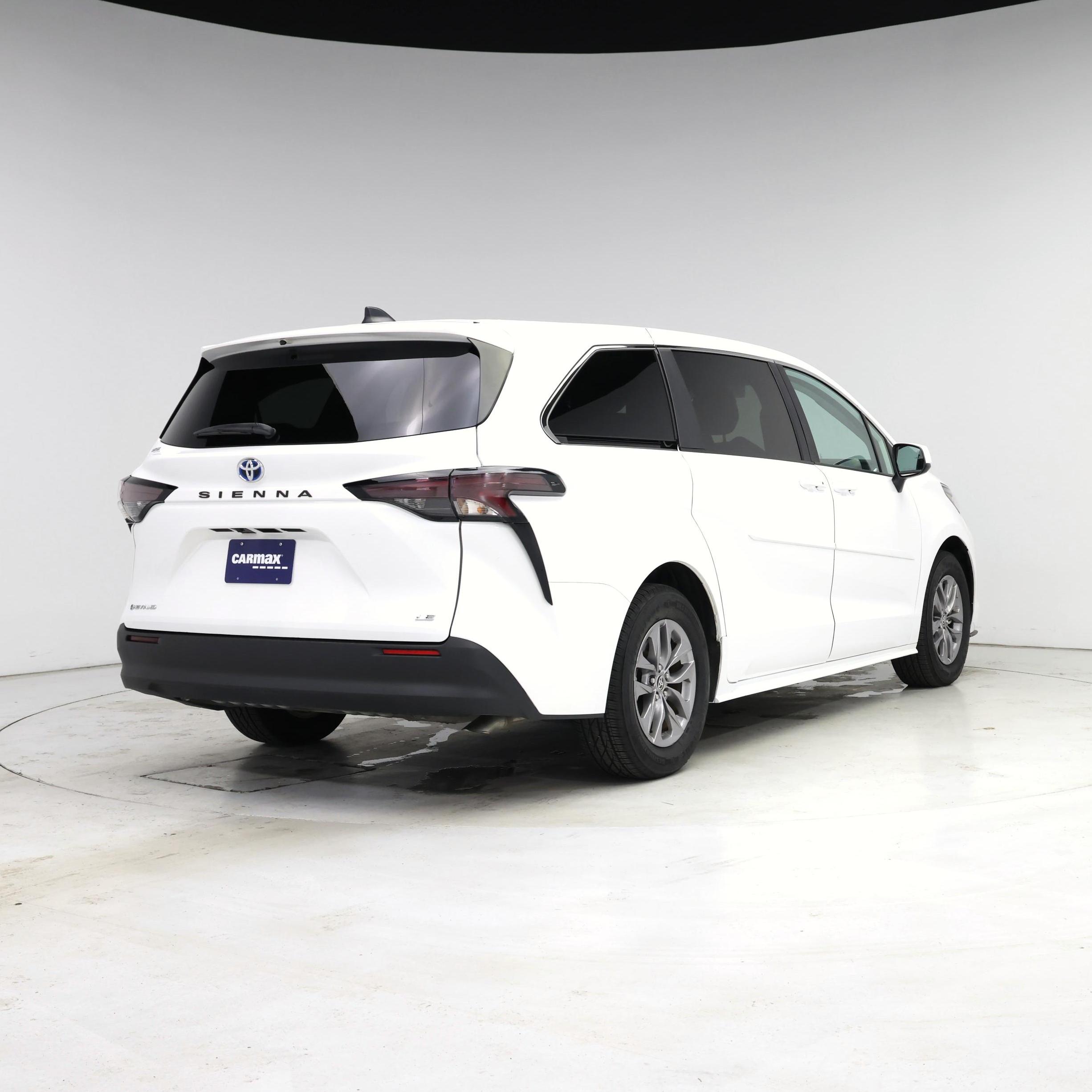 Thumbnail: 2025 Toyota Sienna - 8