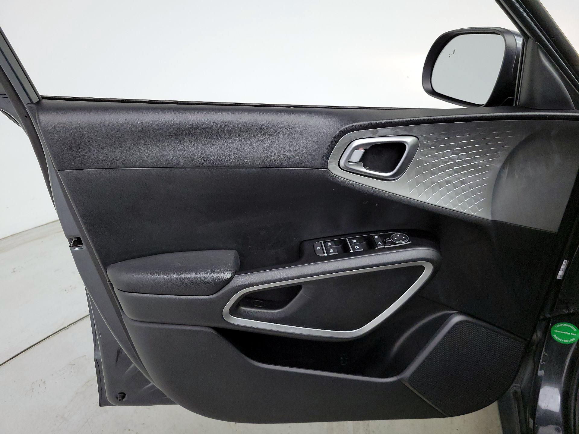 Thumbnail: 2025 Kia Soul - 12