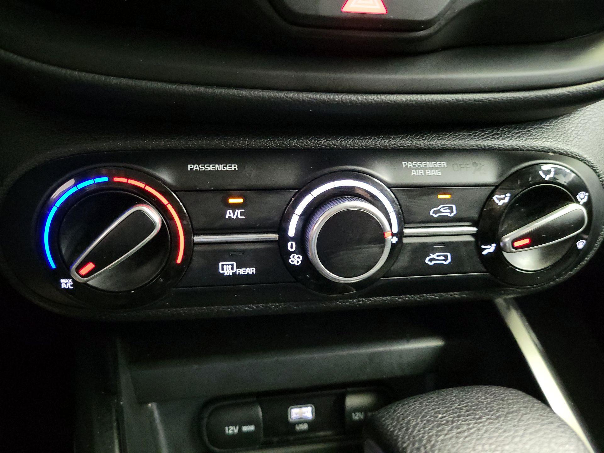 Thumbnail: 2025 Kia Soul - 17