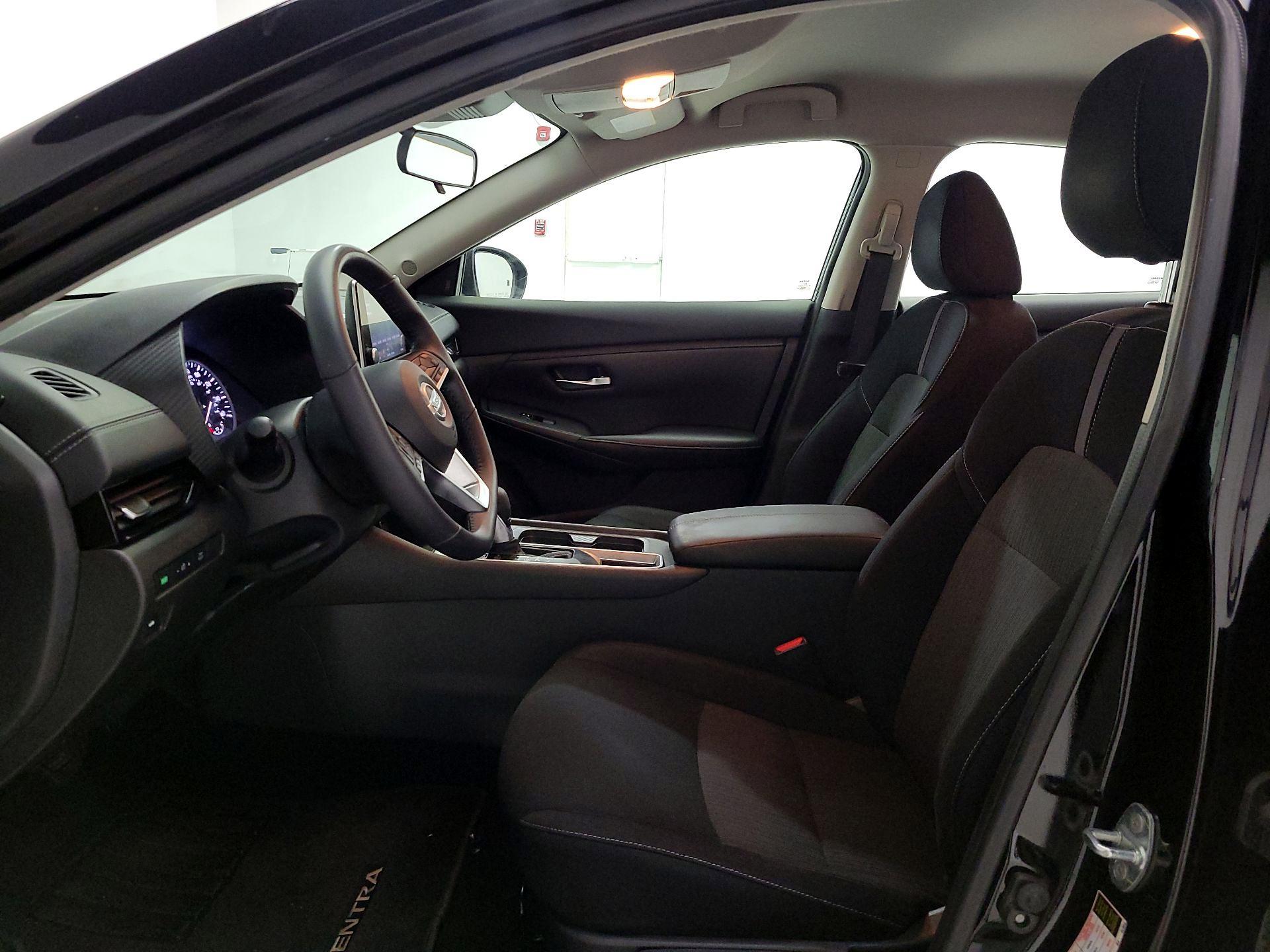 Thumbnail: 2021 Nissan Sentra - 11