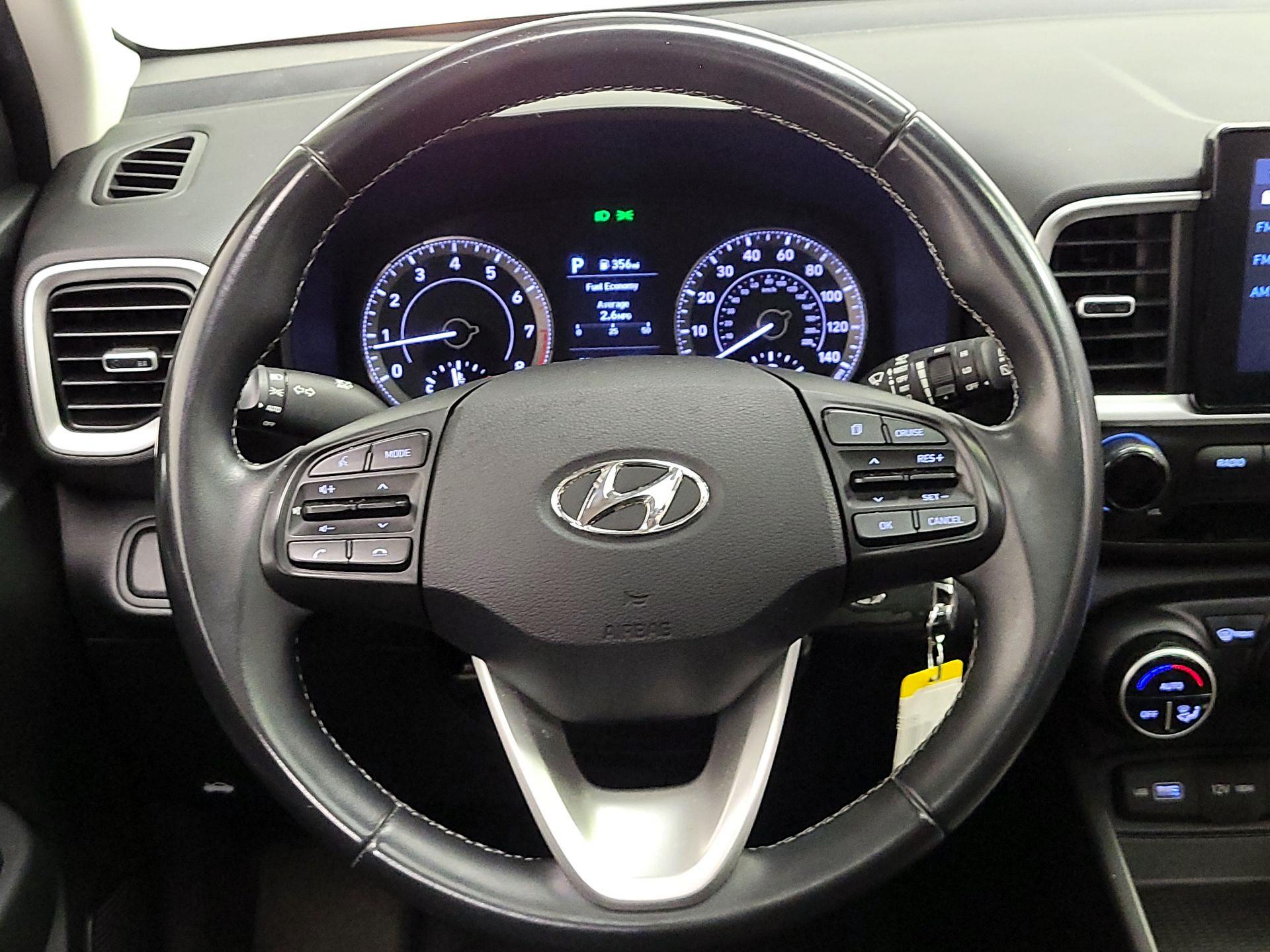 Thumbnail: 2022 Hyundai Venue - 10