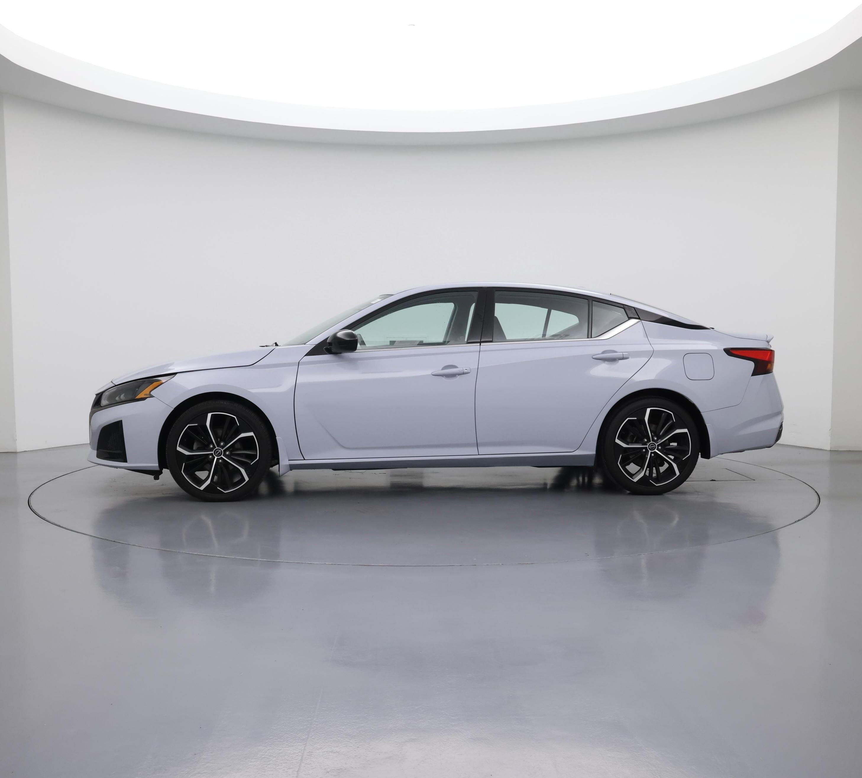 Thumbnail: 2023 Nissan Altima - 3