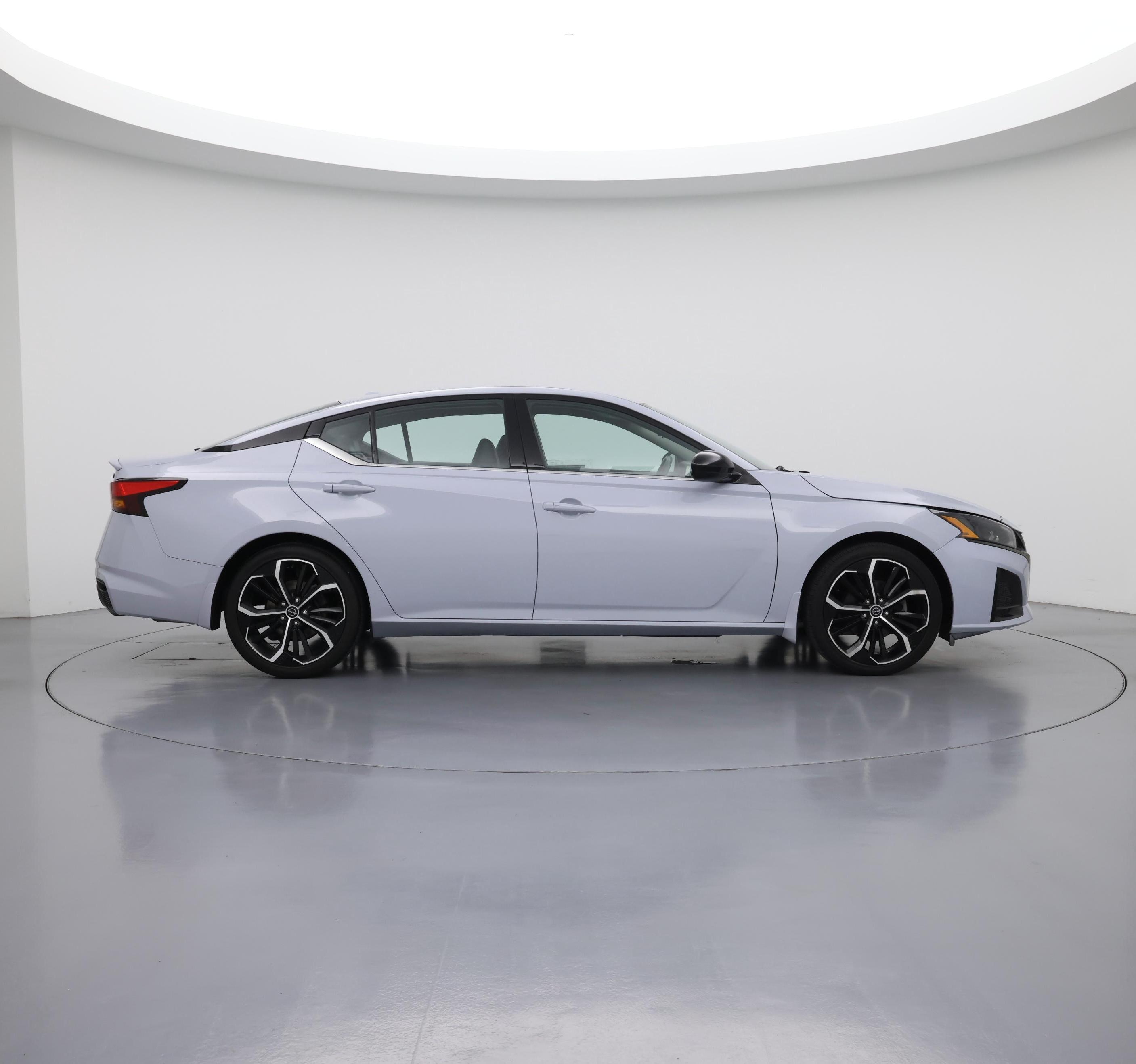 Thumbnail: 2023 Nissan Altima - 7