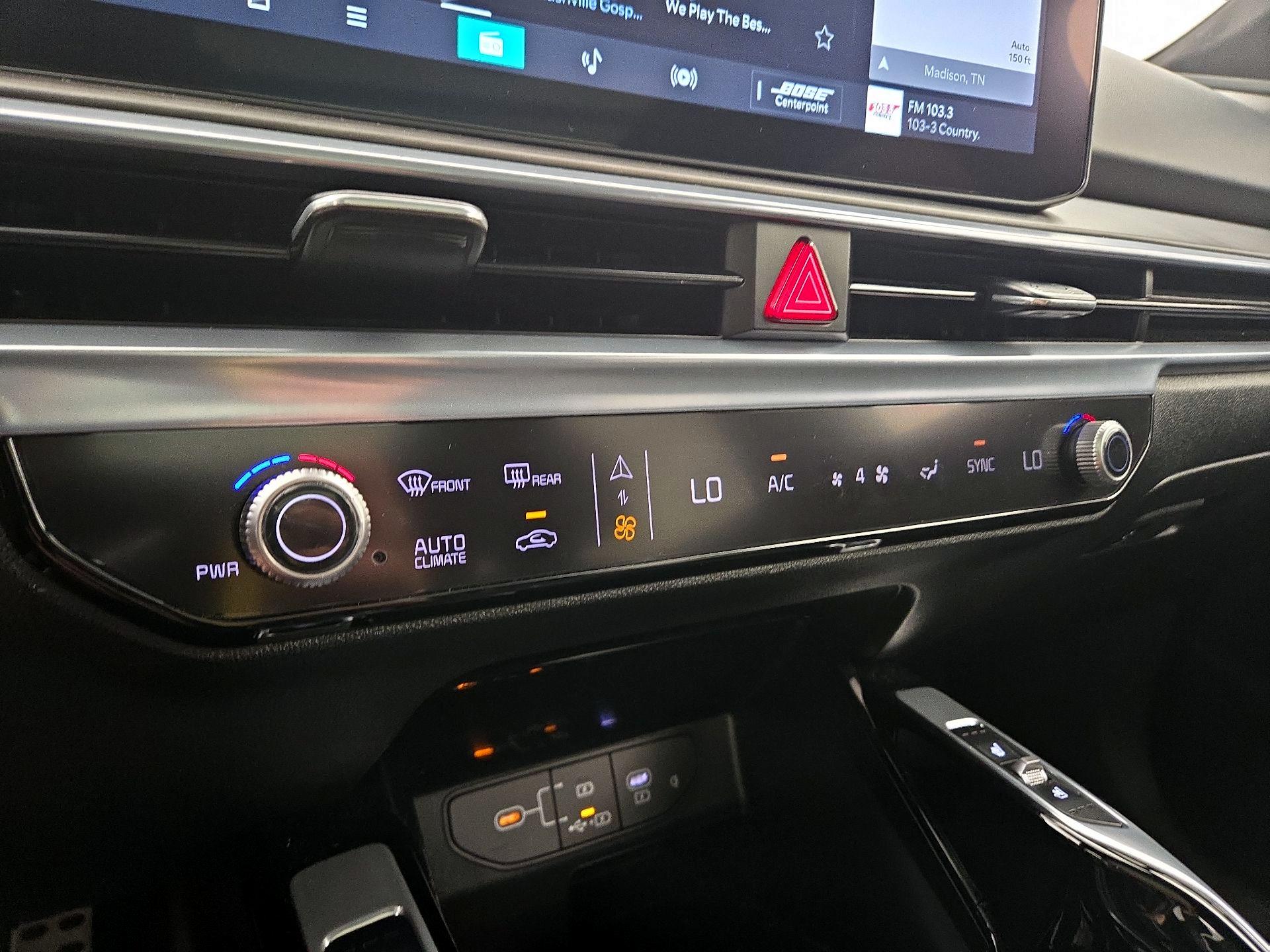 Thumbnail: 2024 Kia Sorento - 17